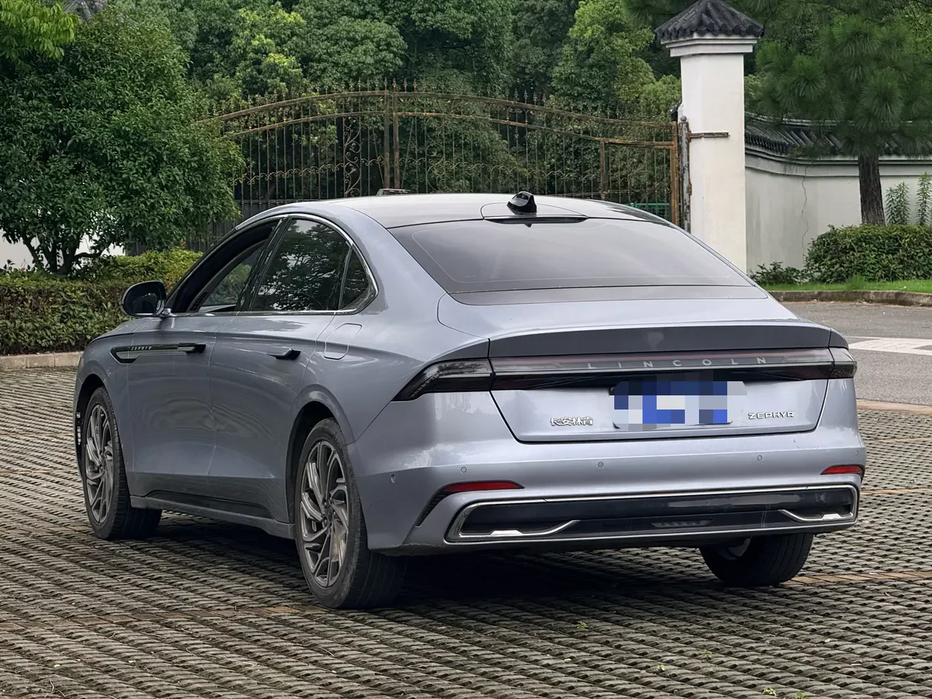 Lincoln Z