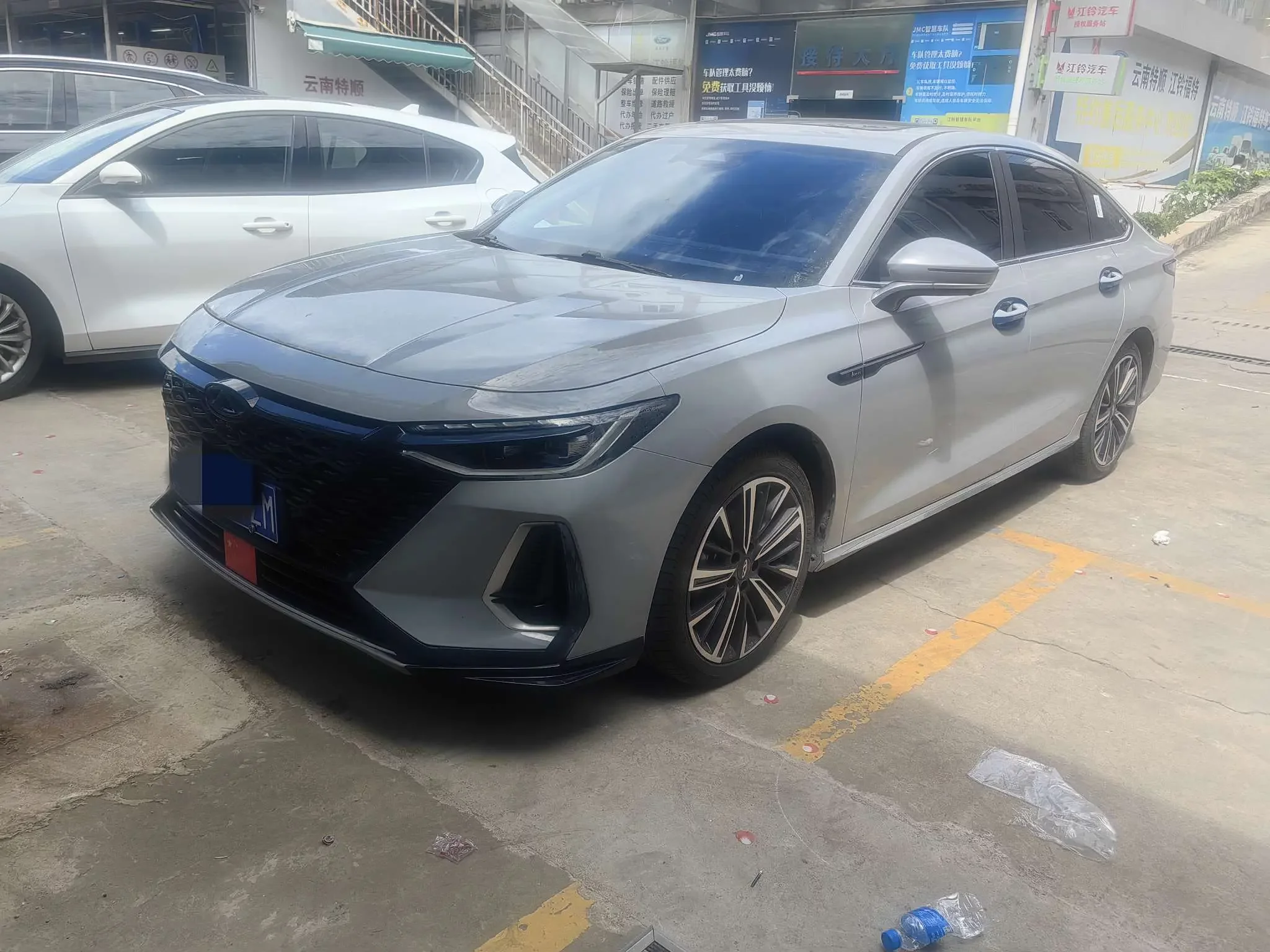 Chery Arrizo 8