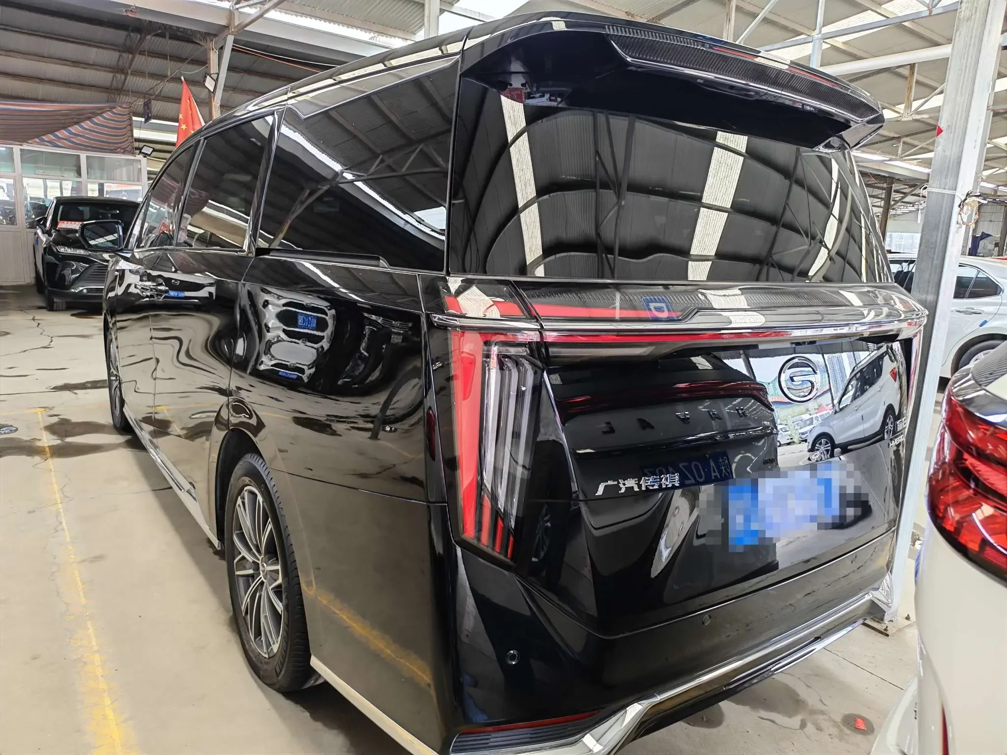 GAC Trumpchi M8