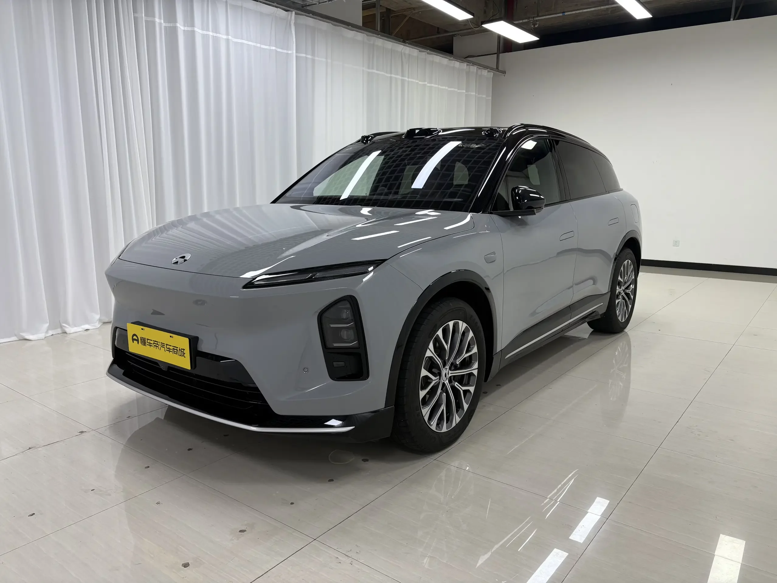 NIO ES6