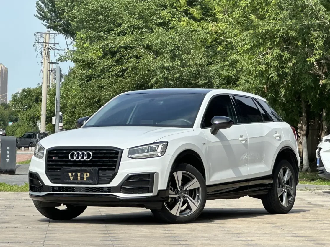 Audi Q2L