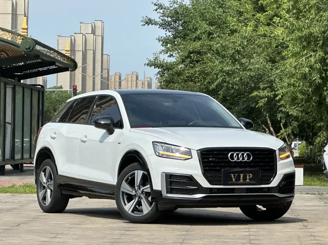 Audi Q2L