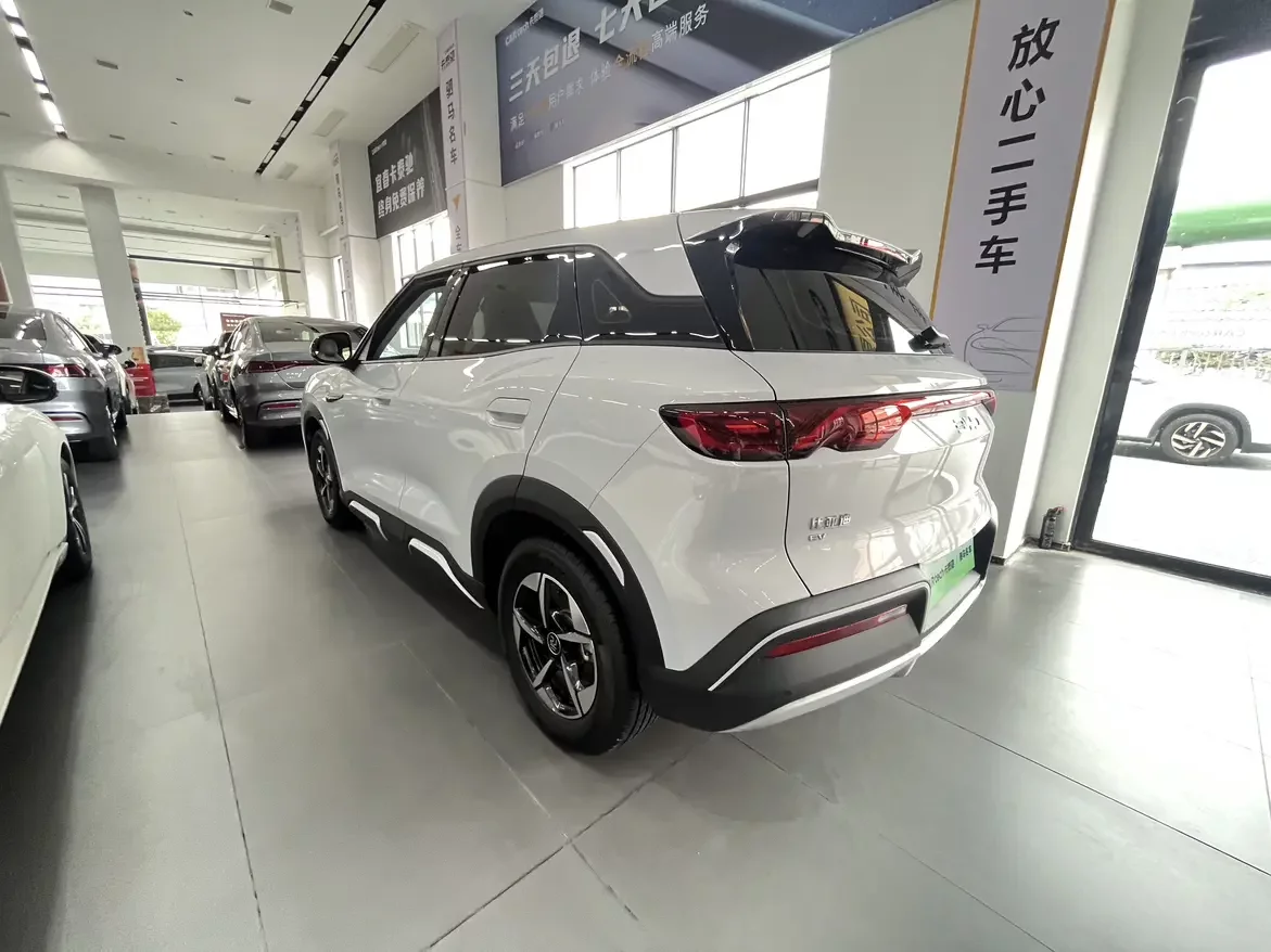 BYD Yuan UP