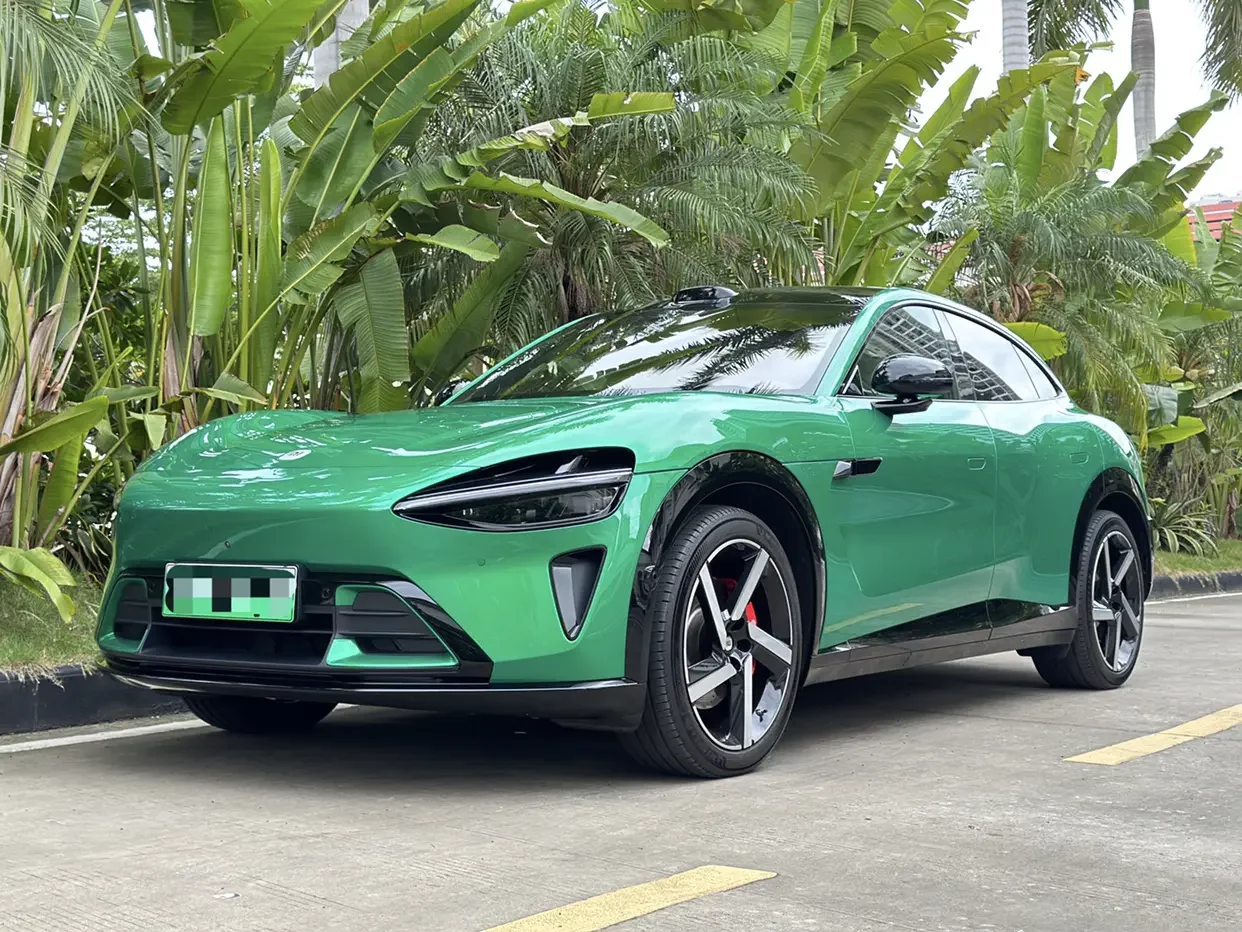 Xiaomi car Xiaomi YU7  из Китая