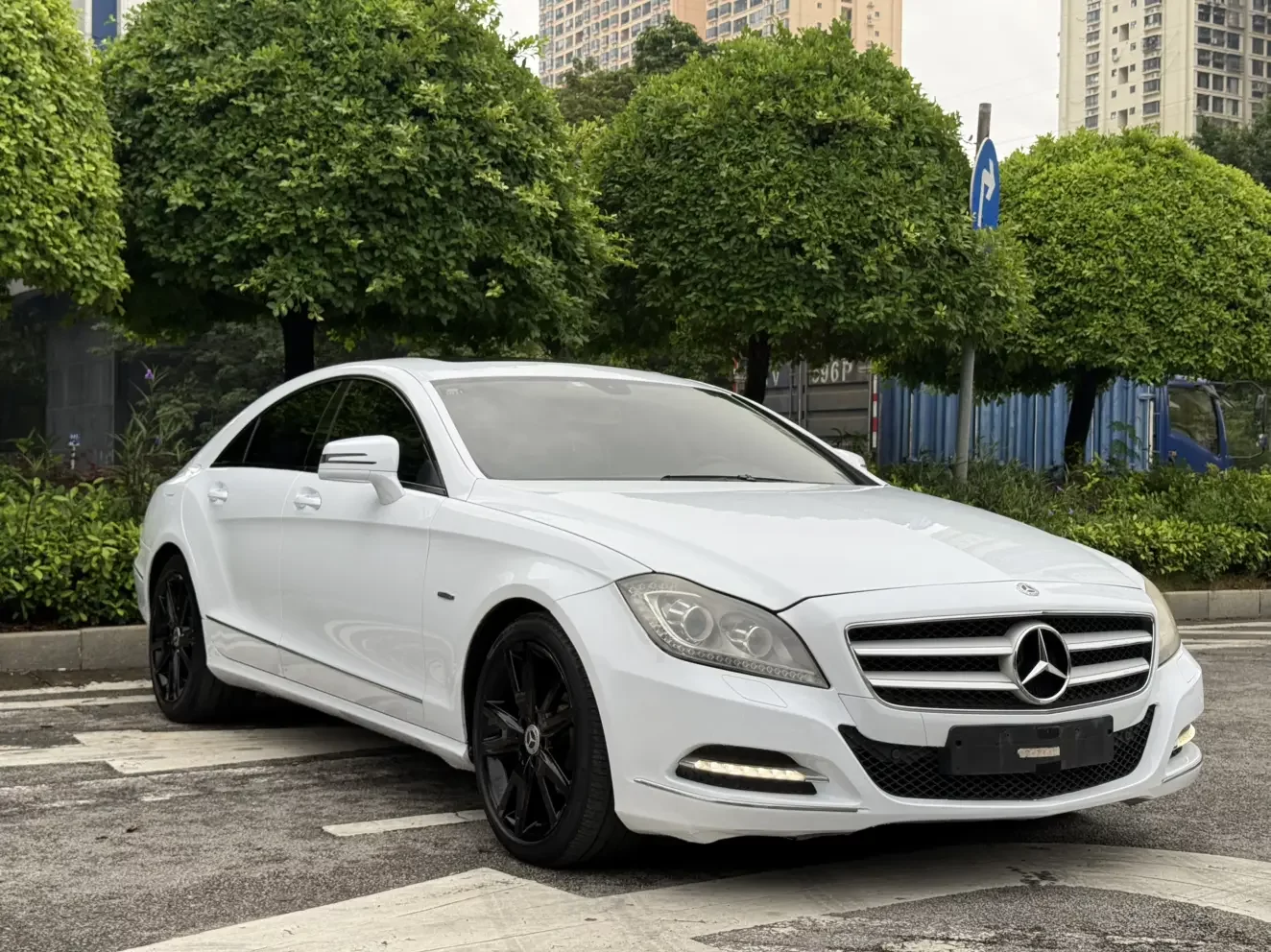 Mercedes-Benz CLS