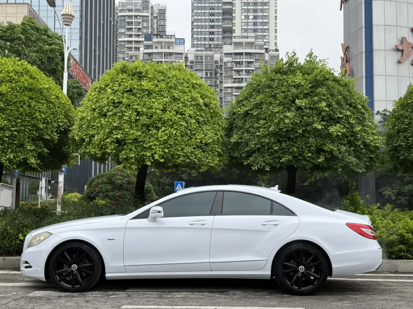 Mercedes-Benz CLS