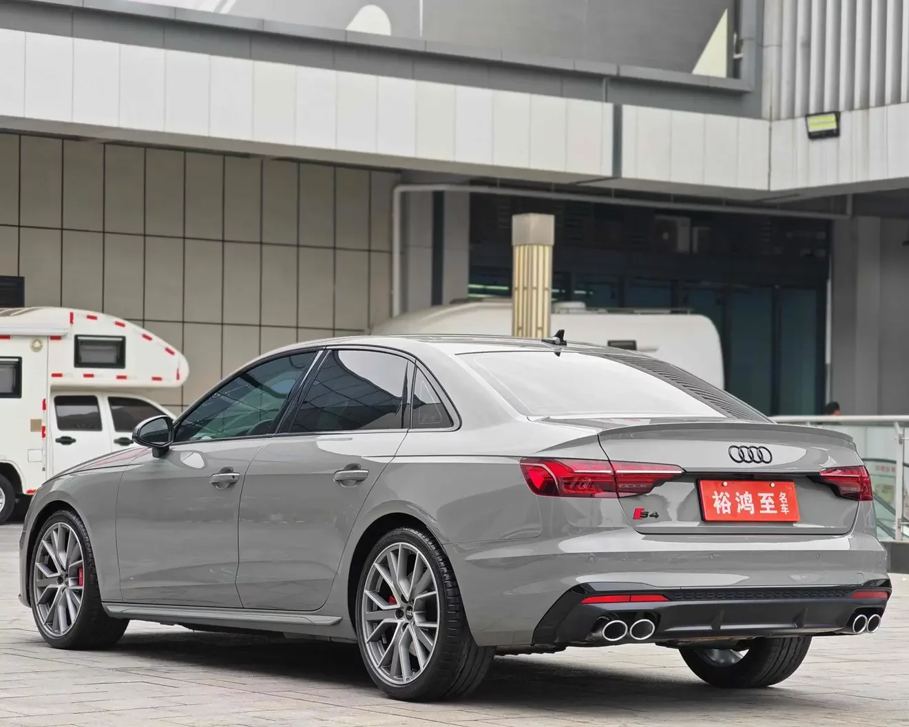 Audi S4