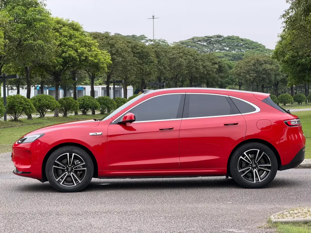 AITO M5