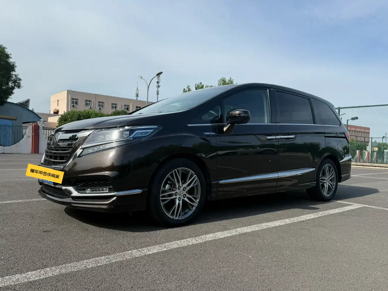 Honda Elysion (Alison)  из Китая