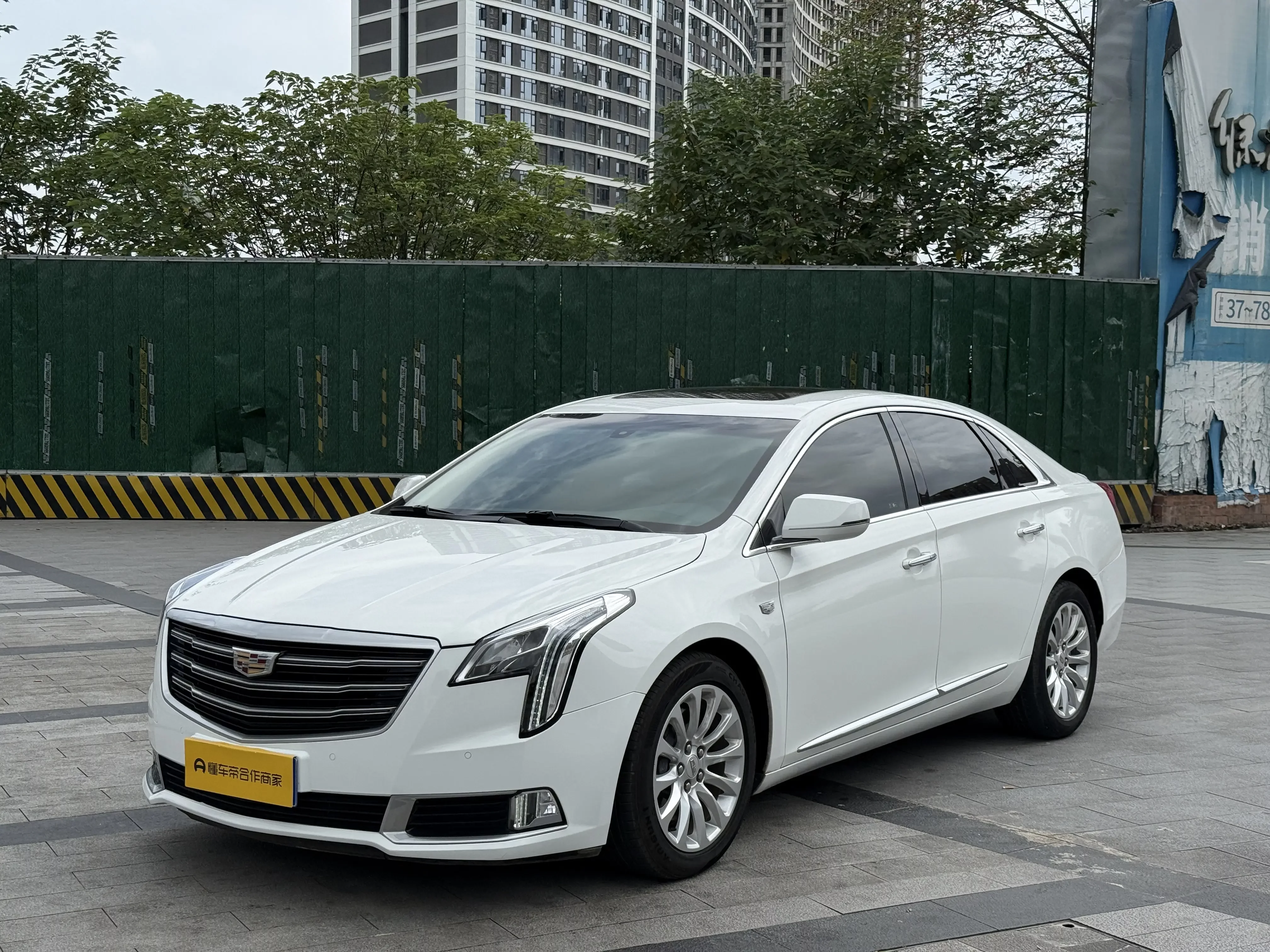 Cadillac XTS