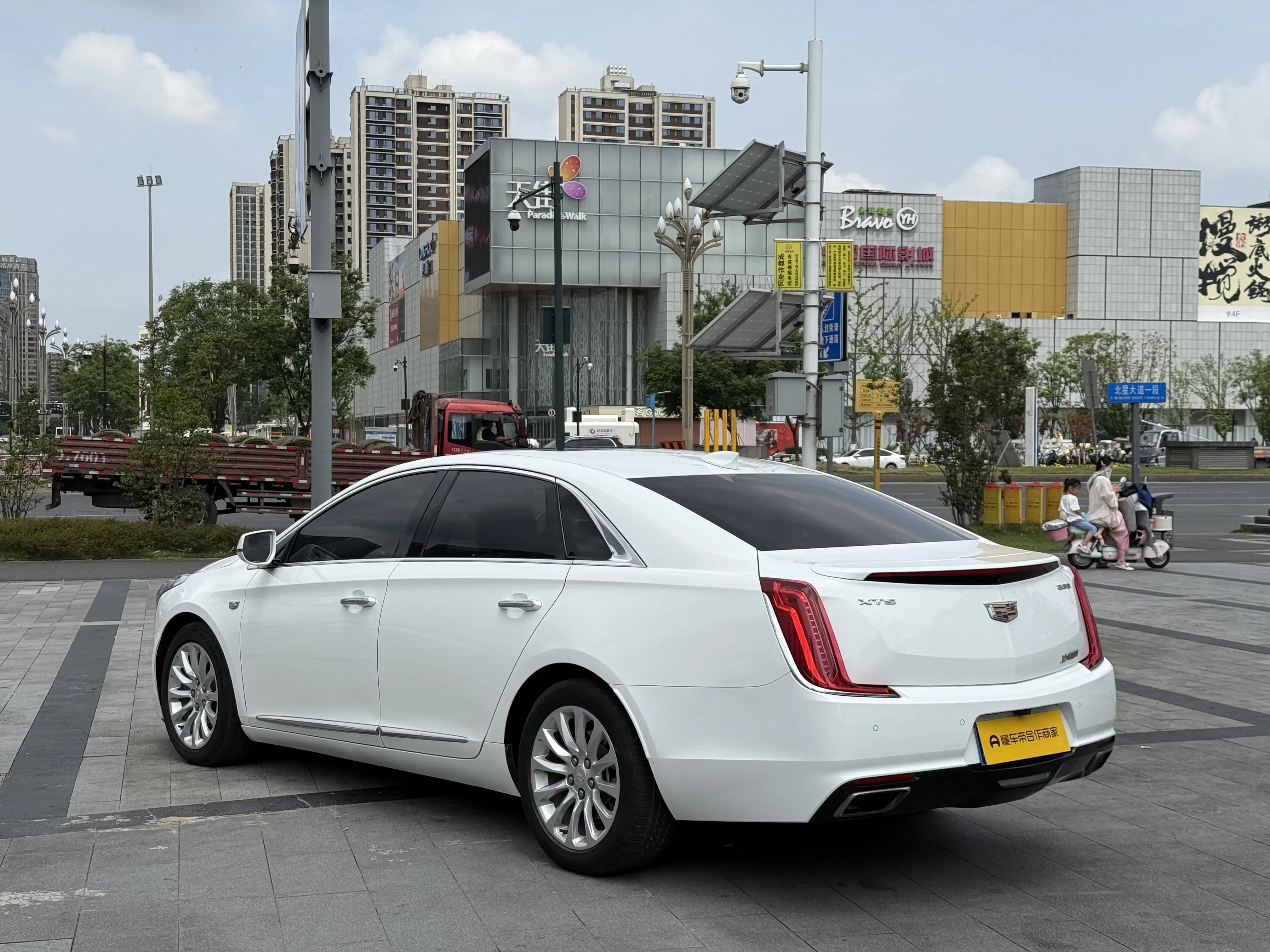 Cadillac XTS