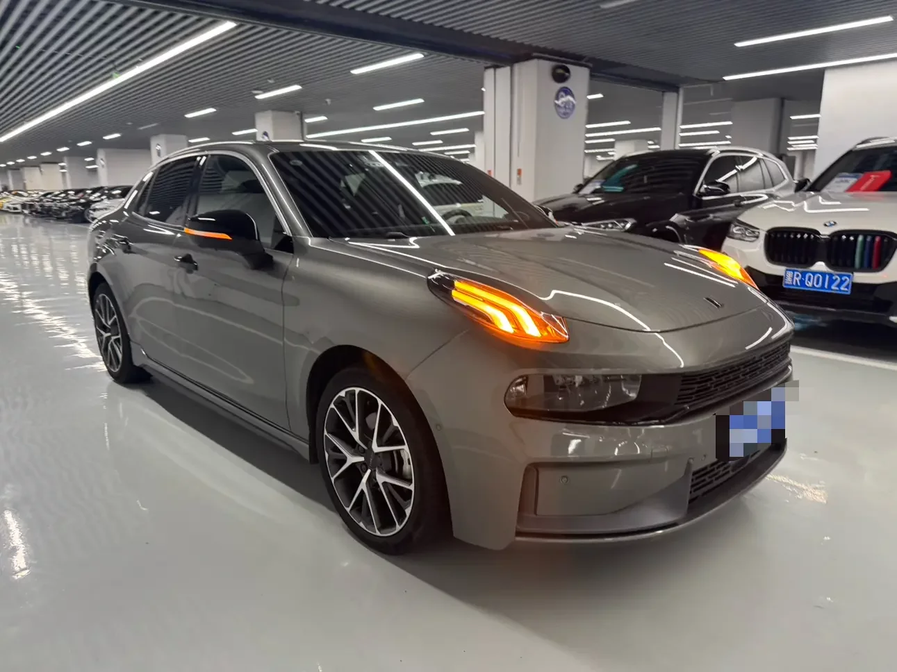 Lynk & Co 03
