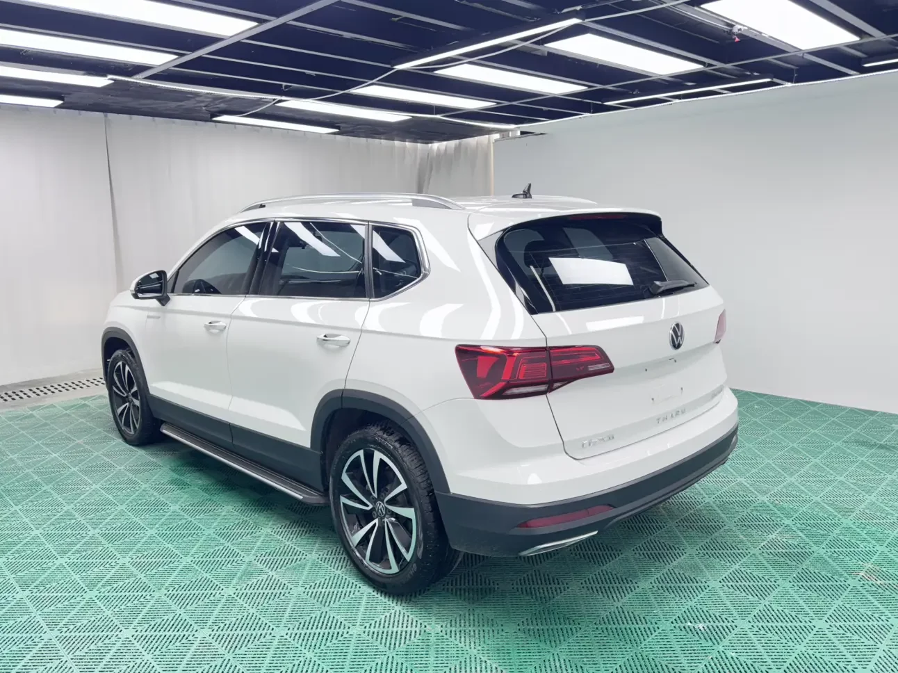 Volkswagen Tharu
