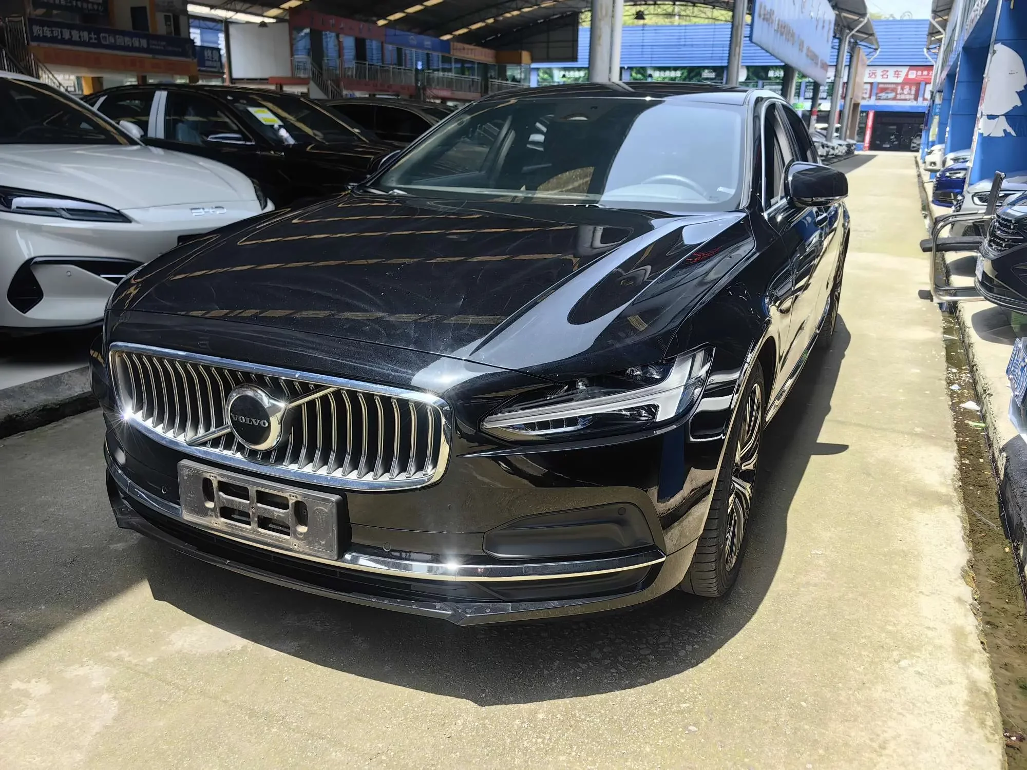Volvo S90
