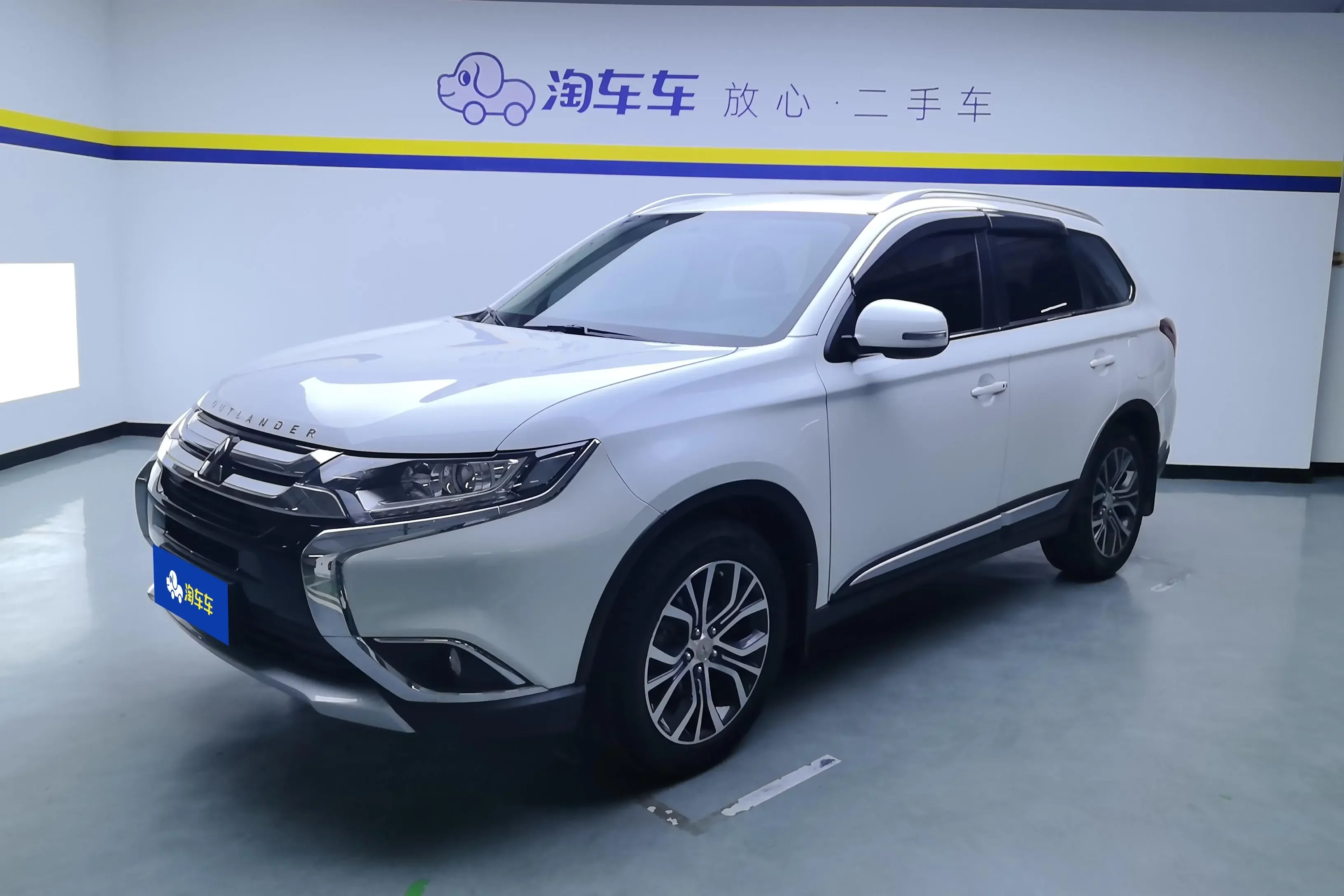 Mitsubishi Outlander  из Китая