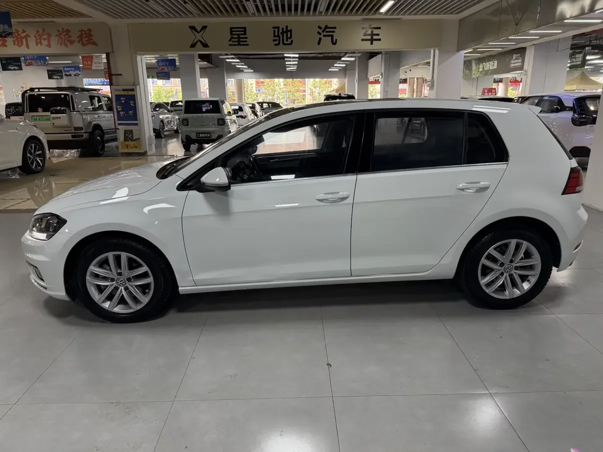Volkswagen golf