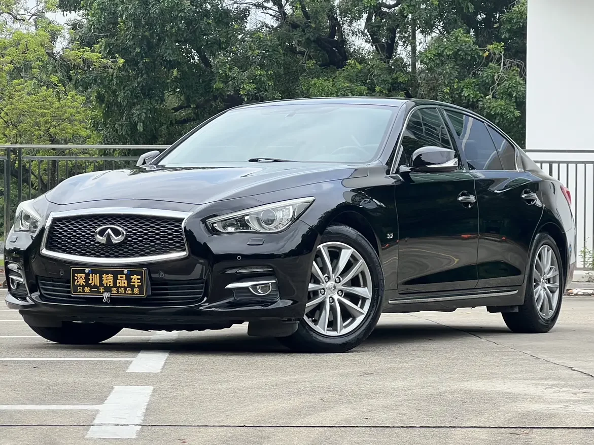 Infiniti Q50L  из Китая