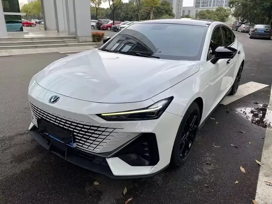 Changan UNI-V  из Китая