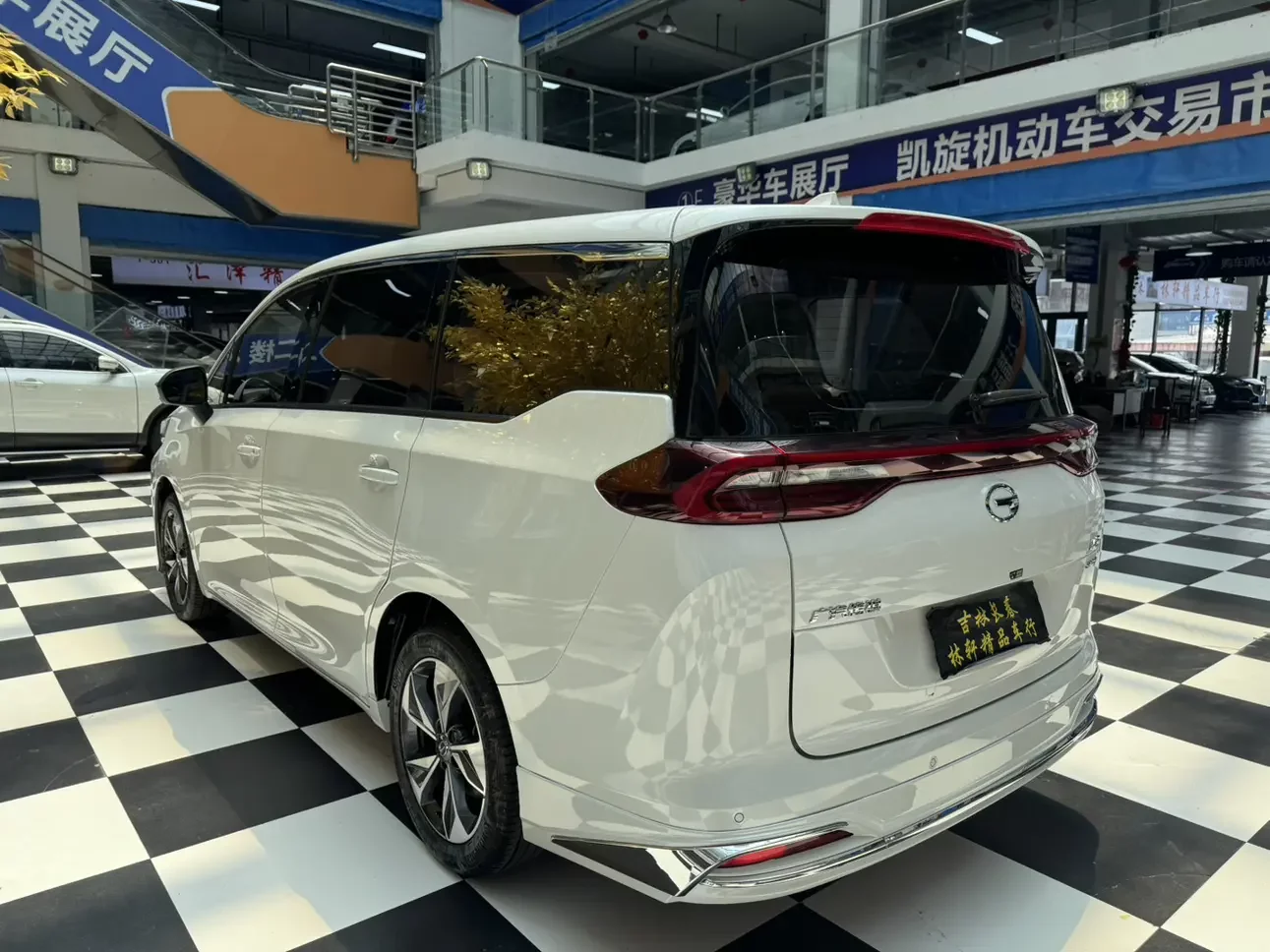 GAC Trumpchi M6