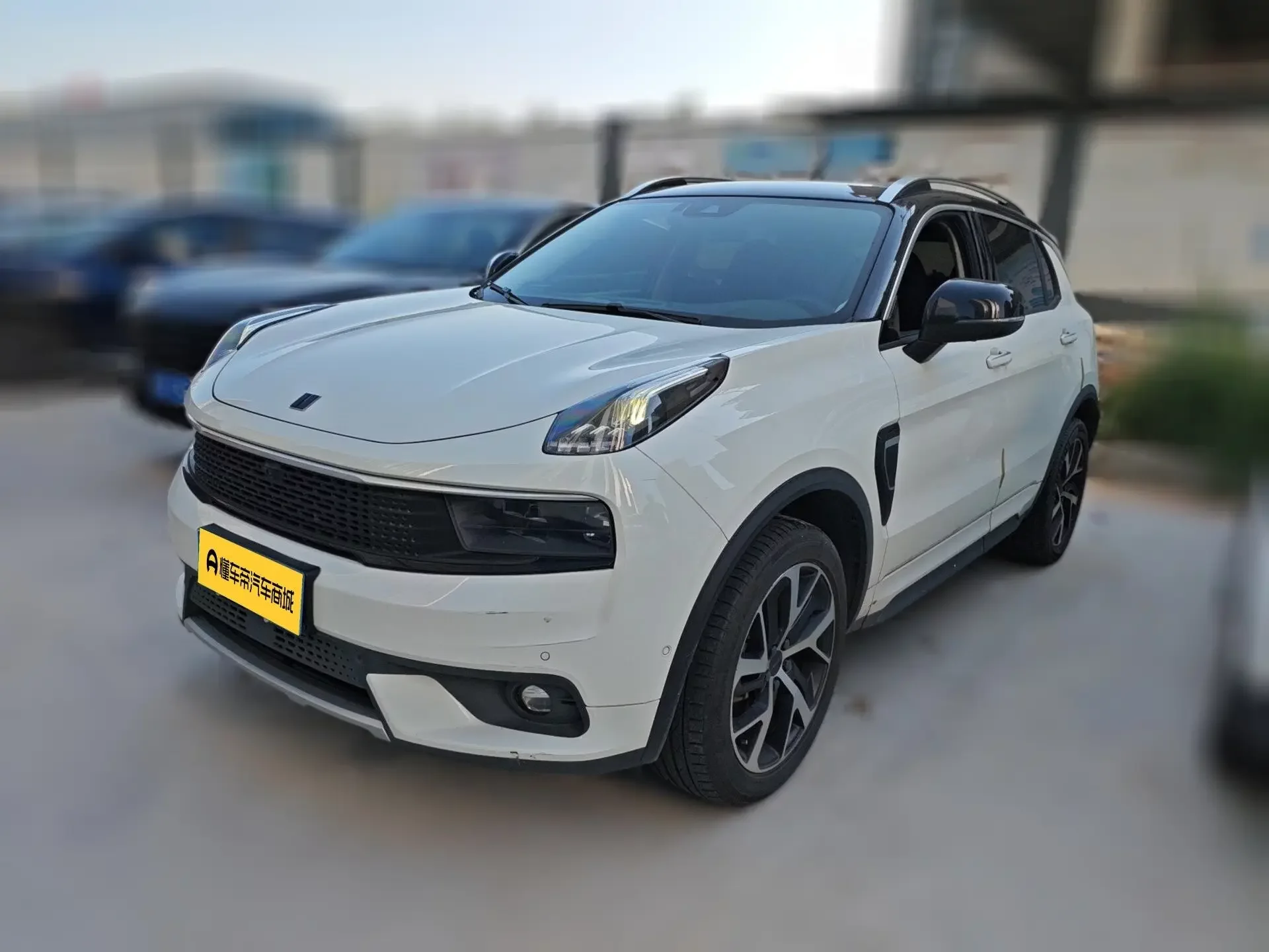 Lynk & Co 01