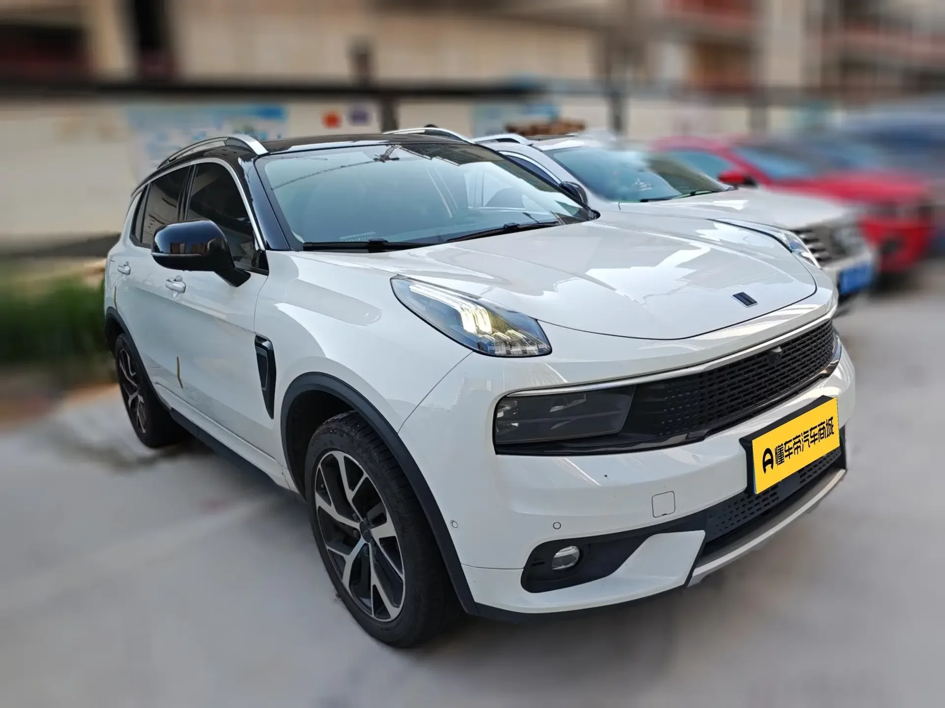 Lynk & Co 01