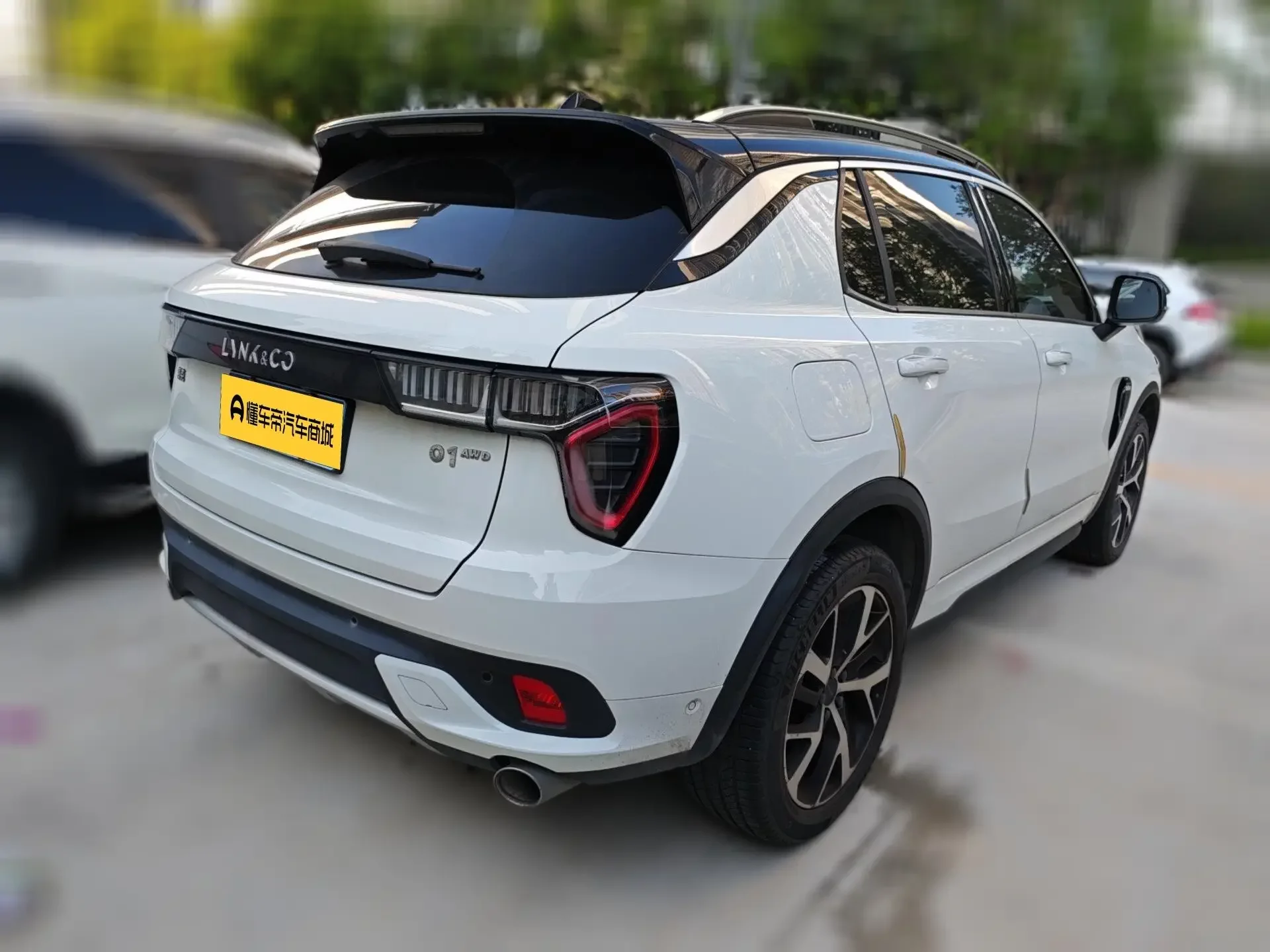 Lynk & Co 01