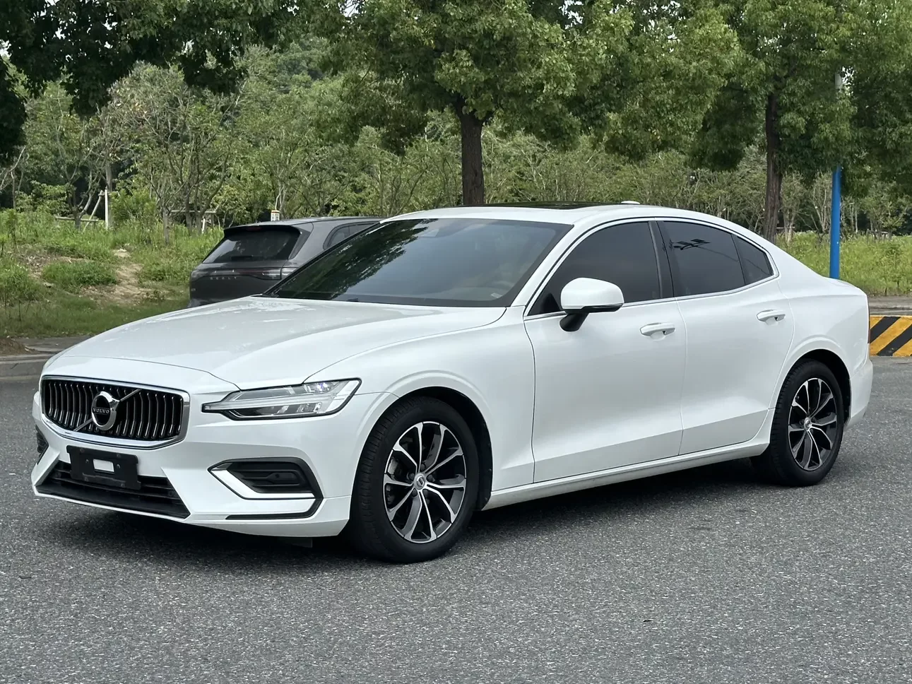 Volvo S60  из Китая