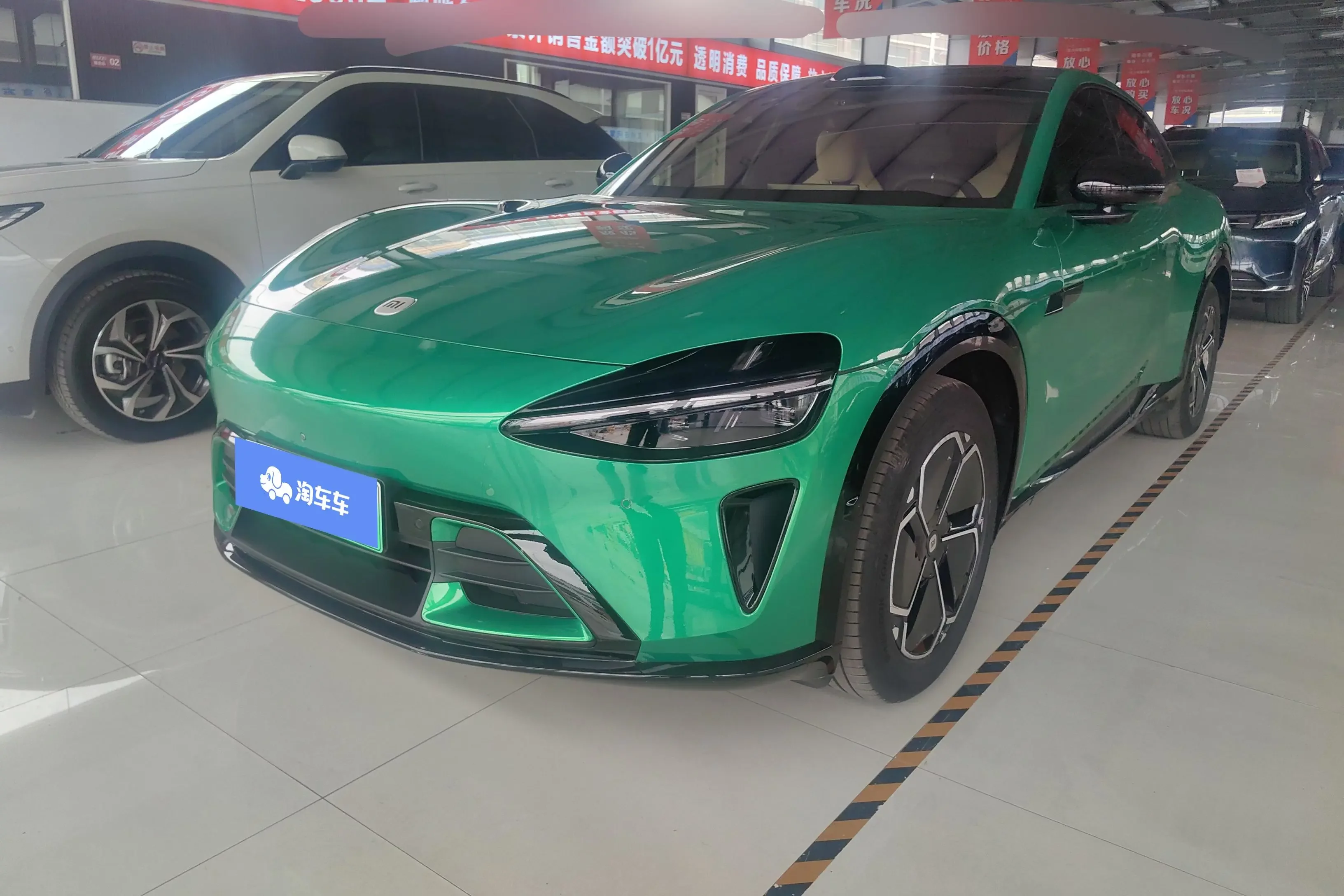 Xiaomi car Xiaomi YU7  из Китая