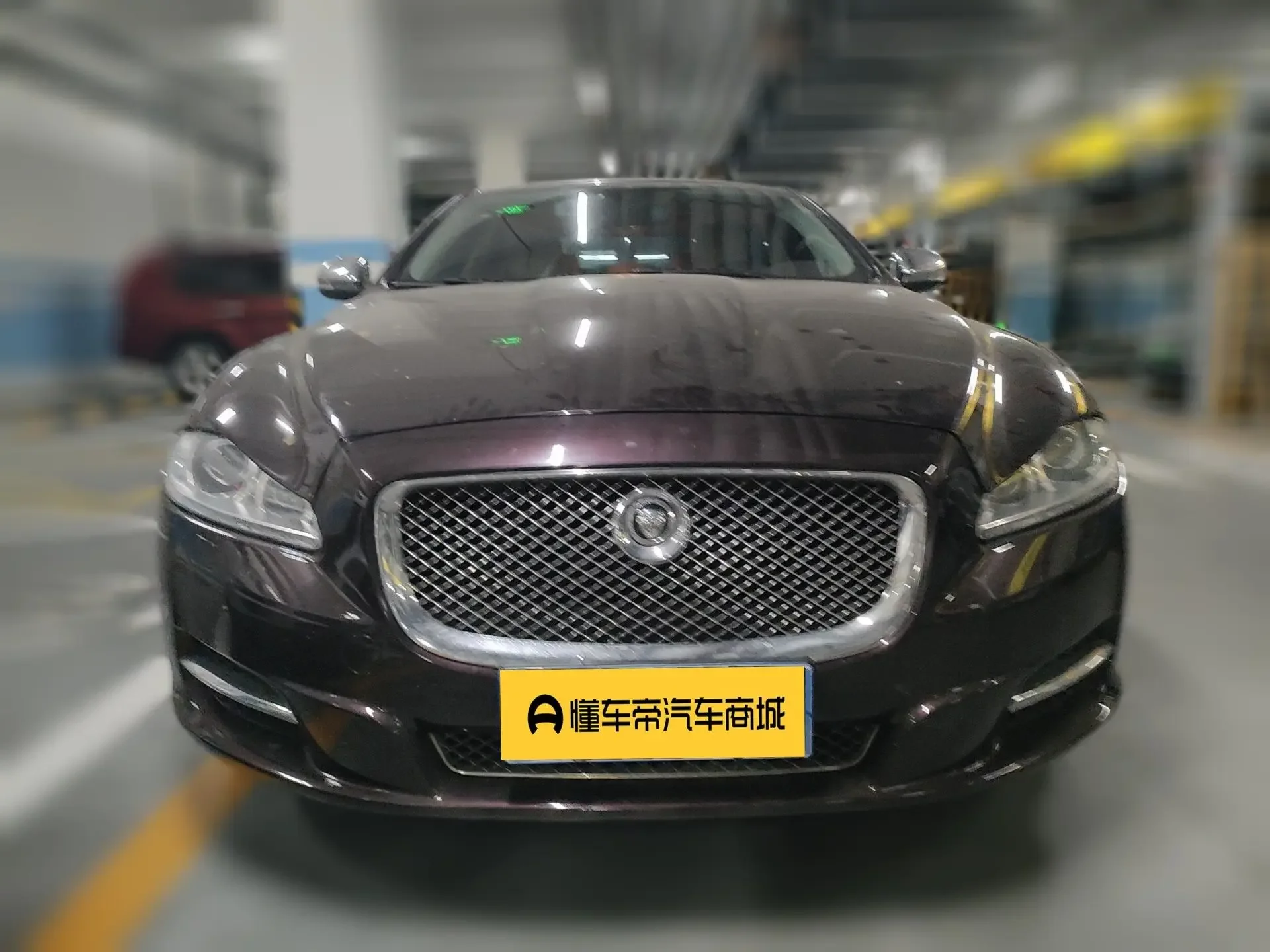 Jaguar XJ