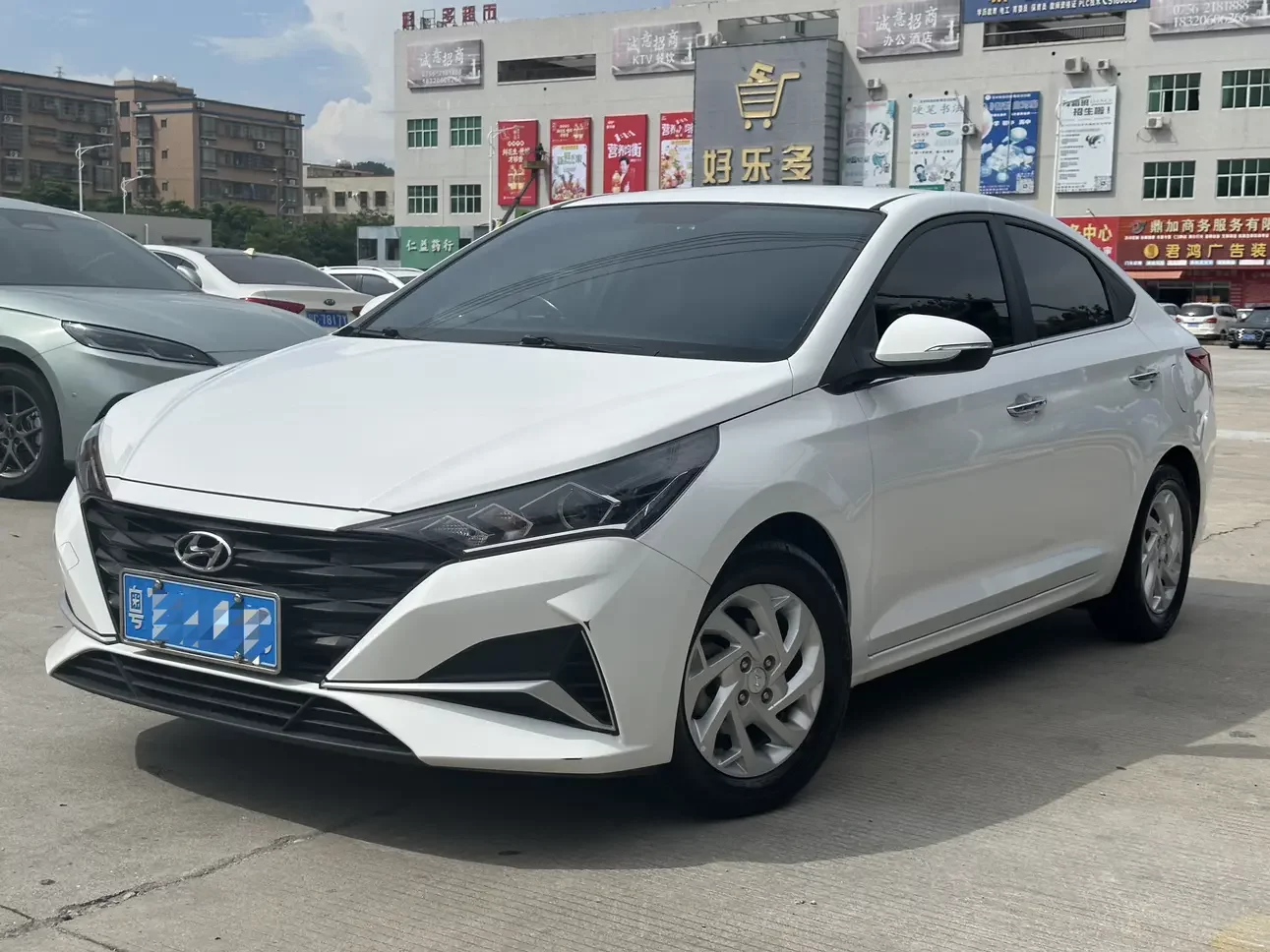 Hyundai Accept