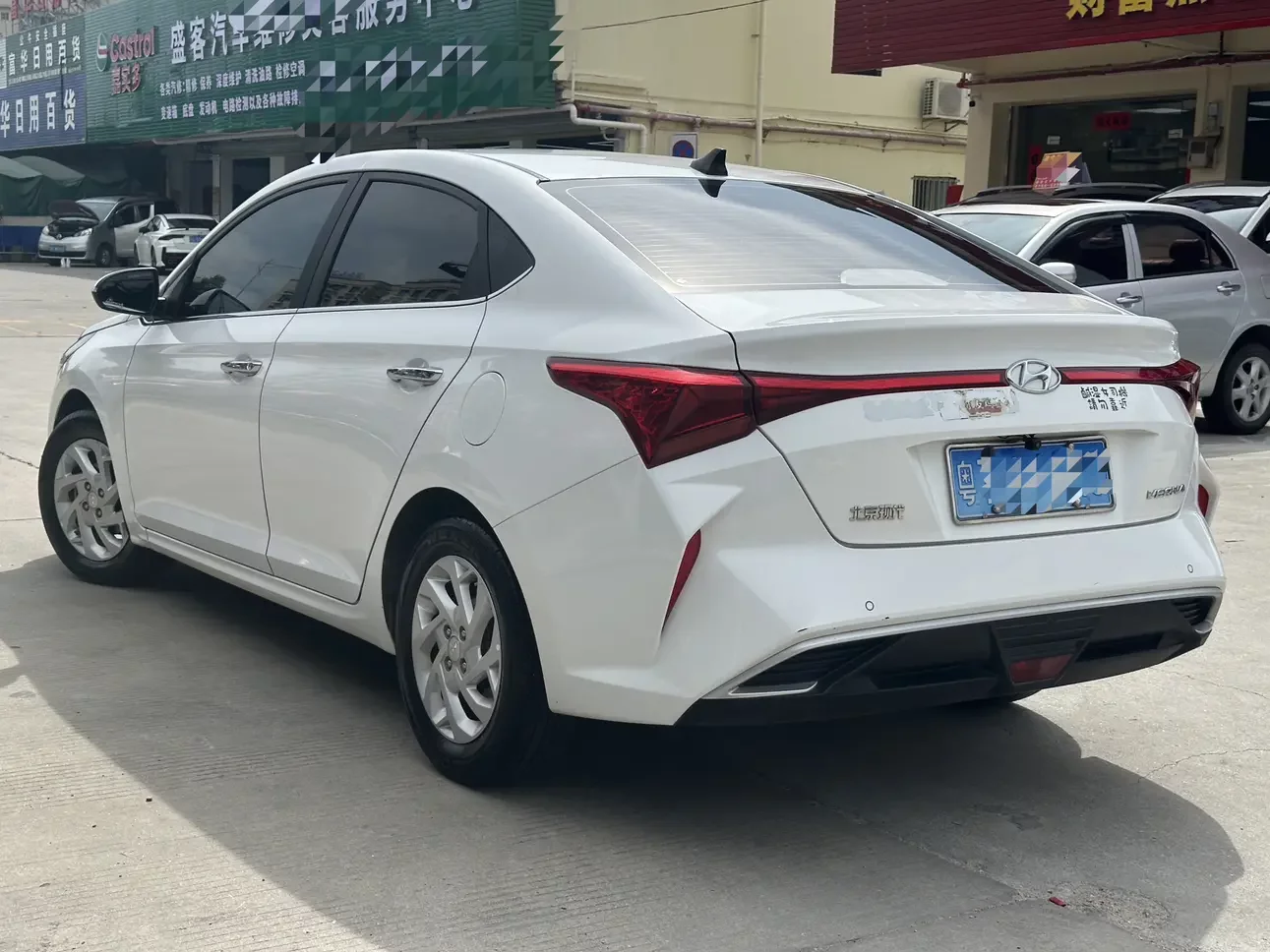 Hyundai Accept