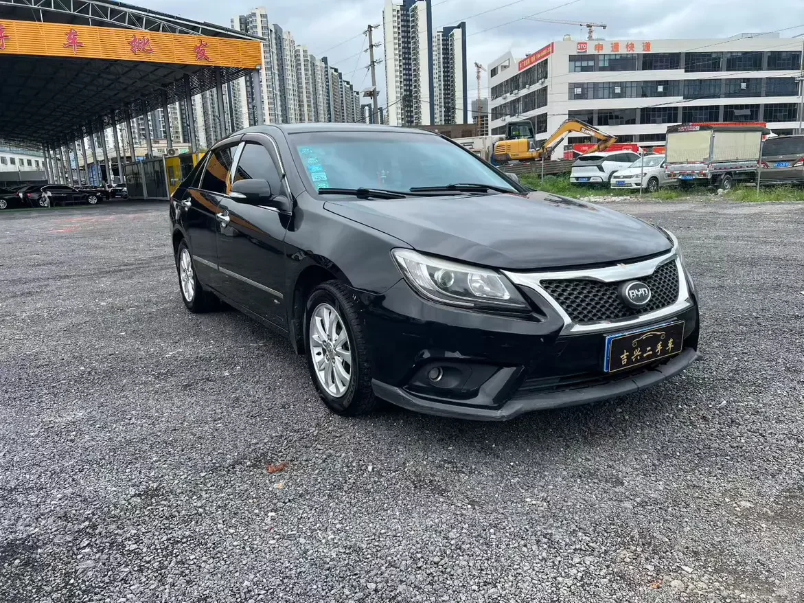 BYD G6