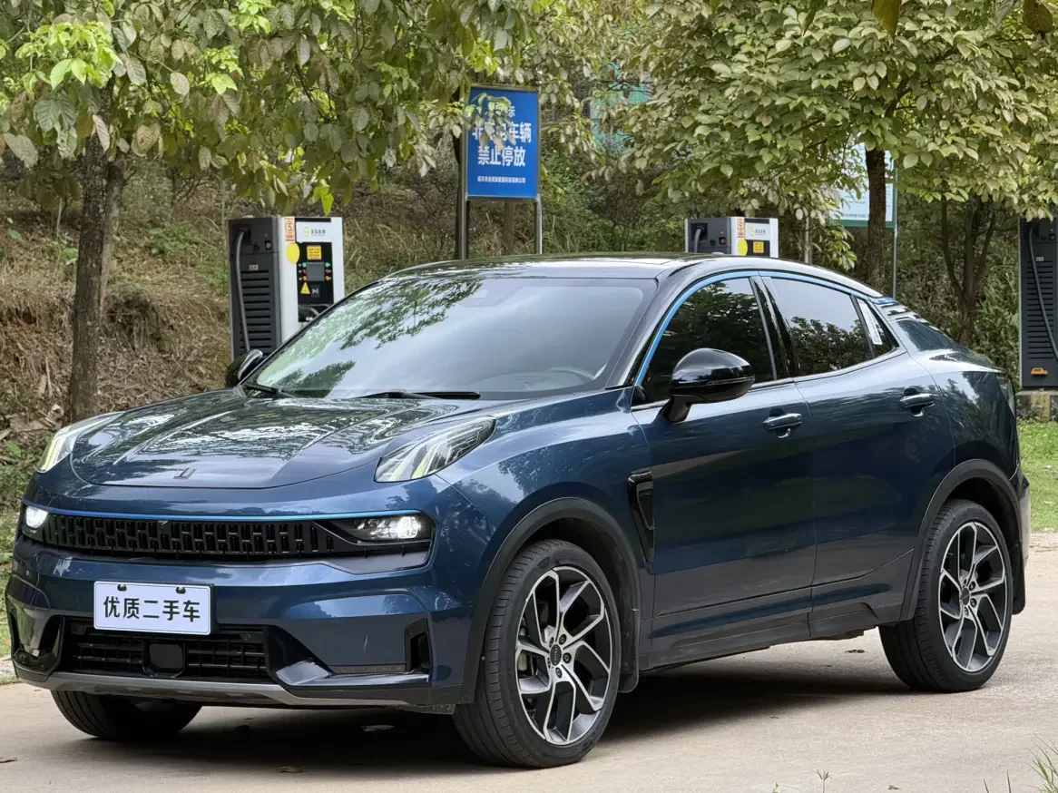Lynk & Co 05