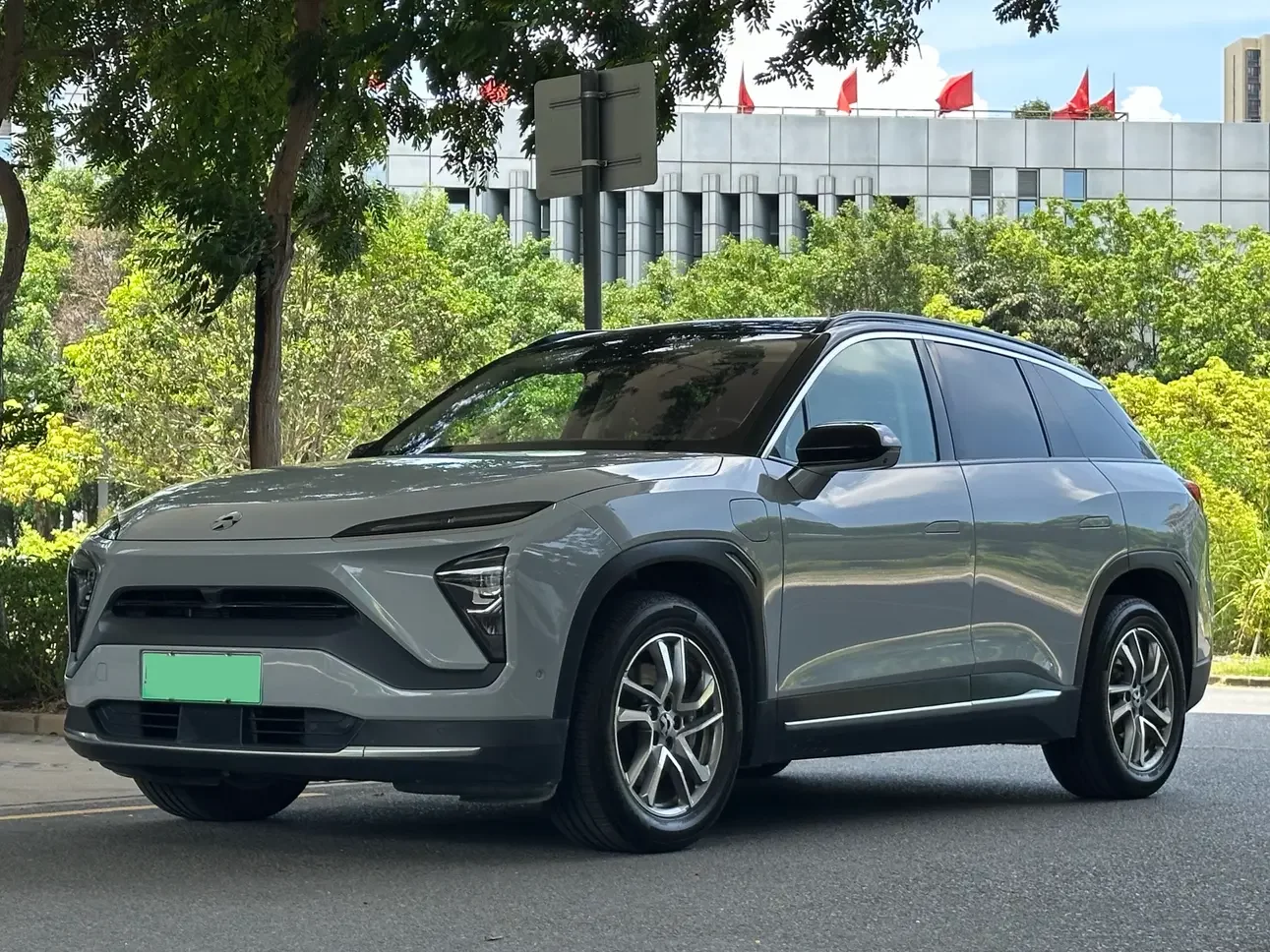 NIO ES6