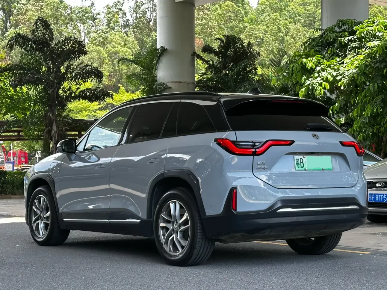 NIO ES6
