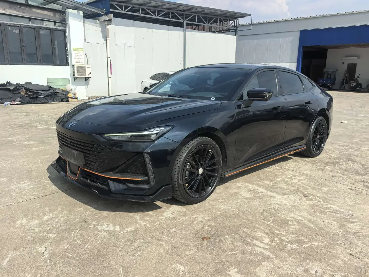 Changan UNI-V  из Китая