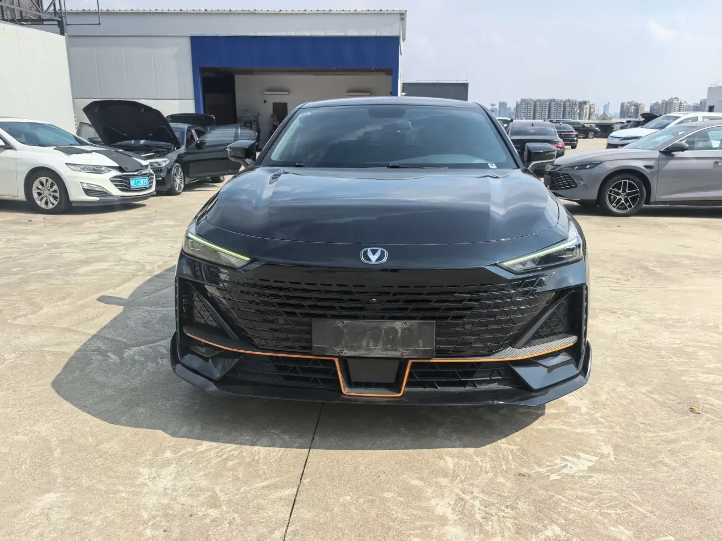 Changan UNI-V  из Китая