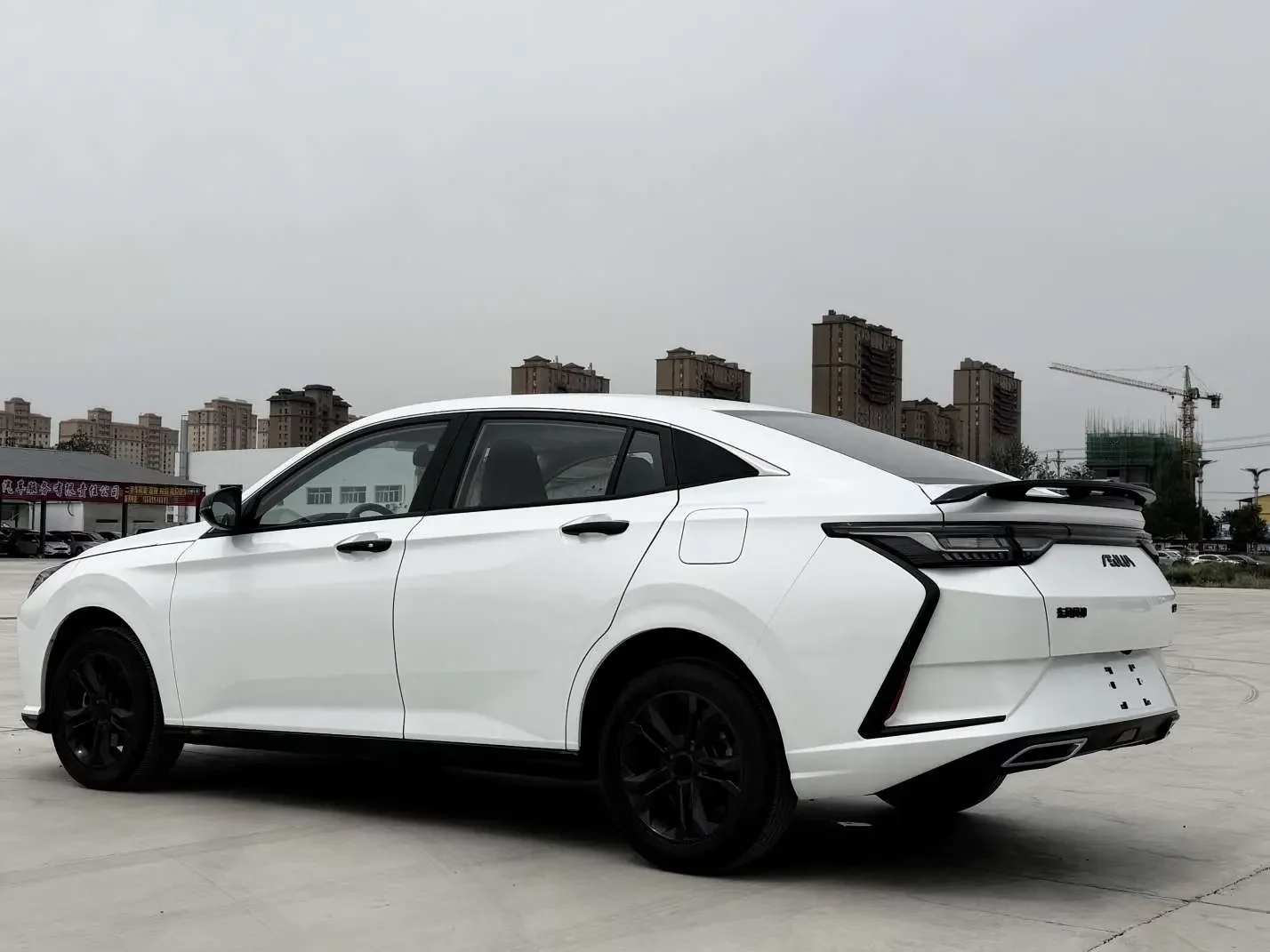Dongfeng Yixuan