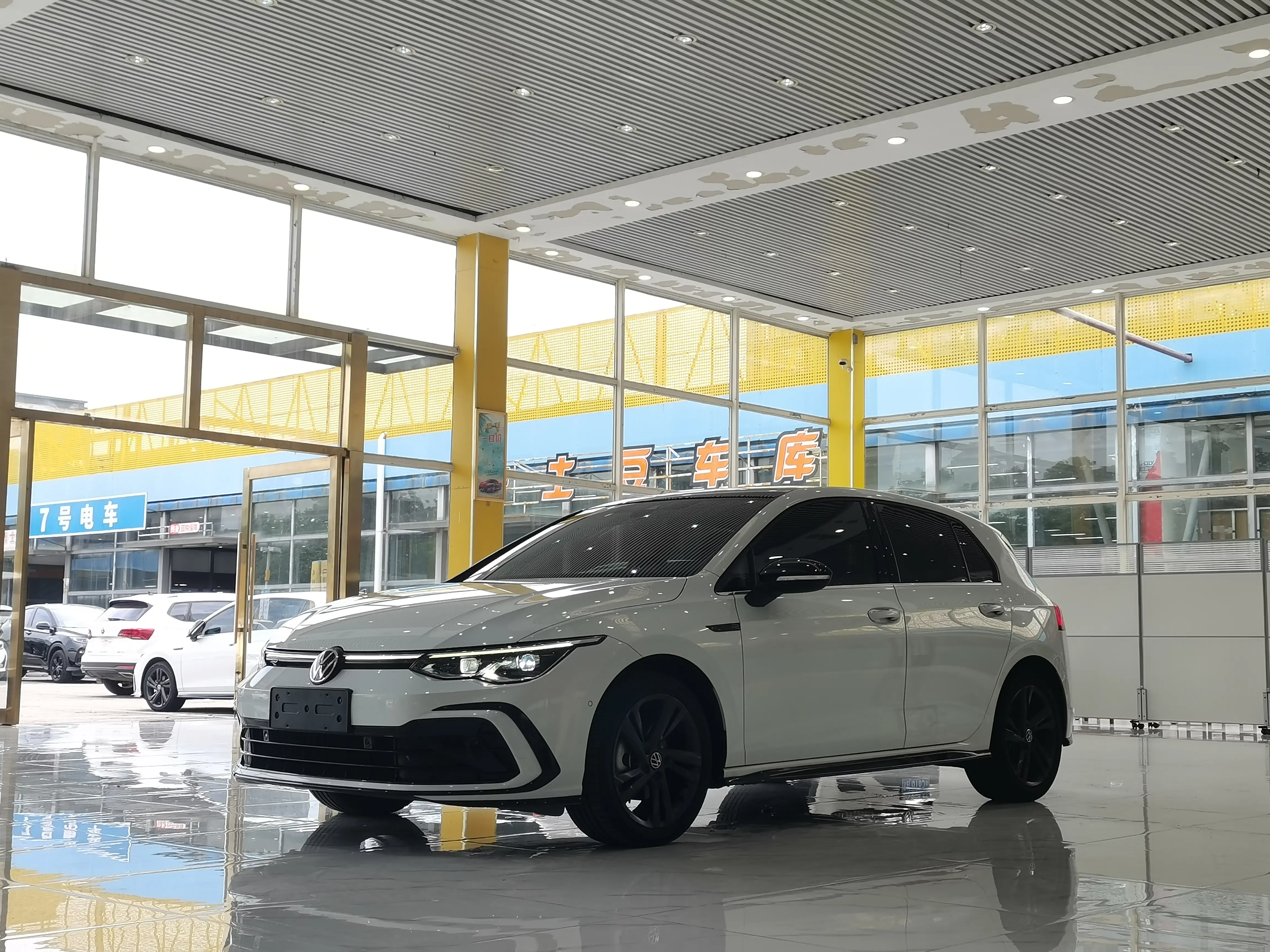 Volkswagen golf