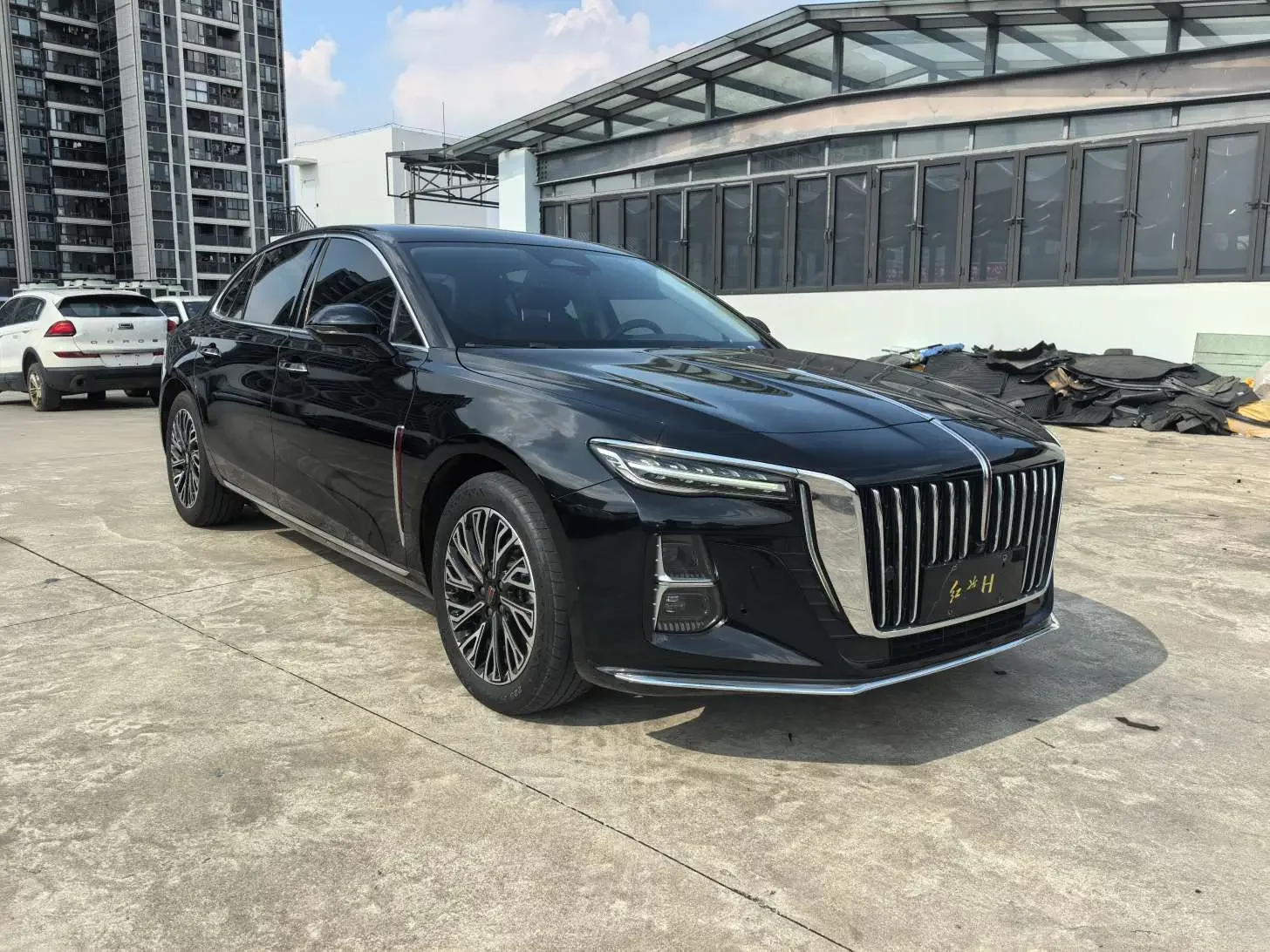 Hongqi H5