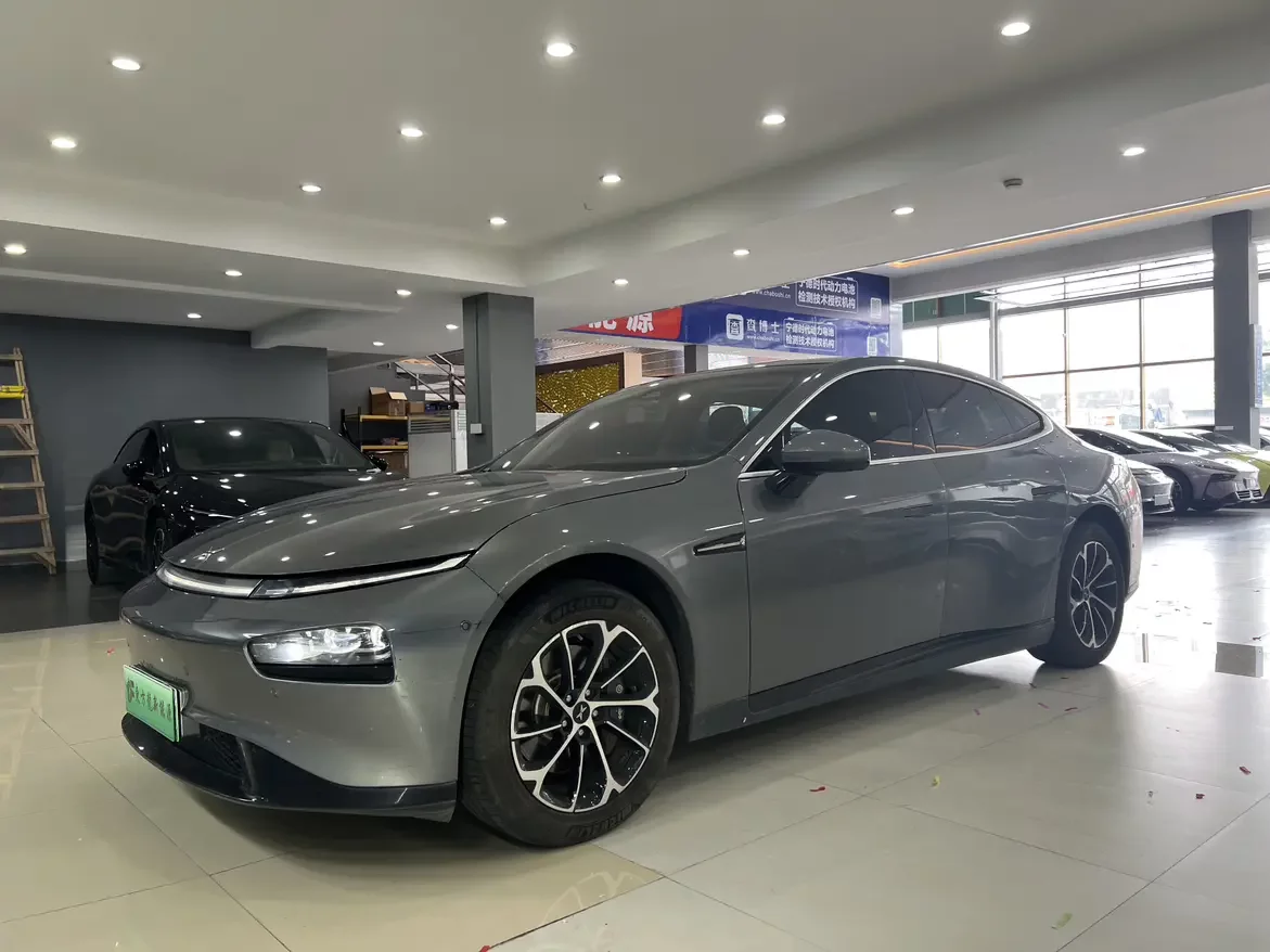 Xpeng P7