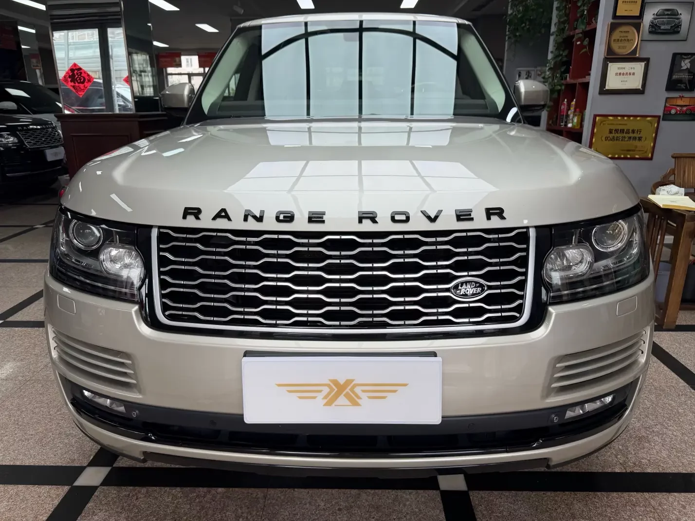 Land Rover range rover