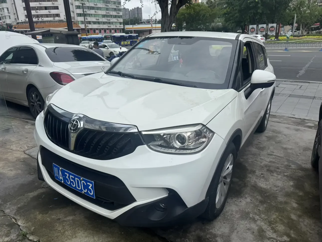 Brilliance China V3