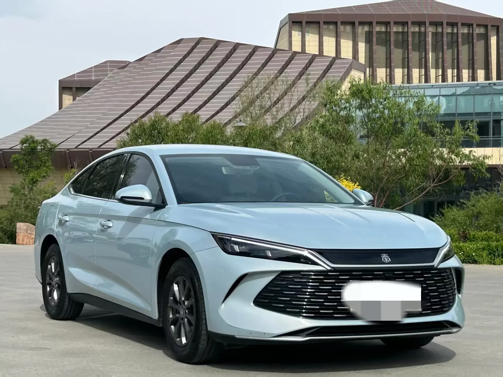 BYD Qin L DM