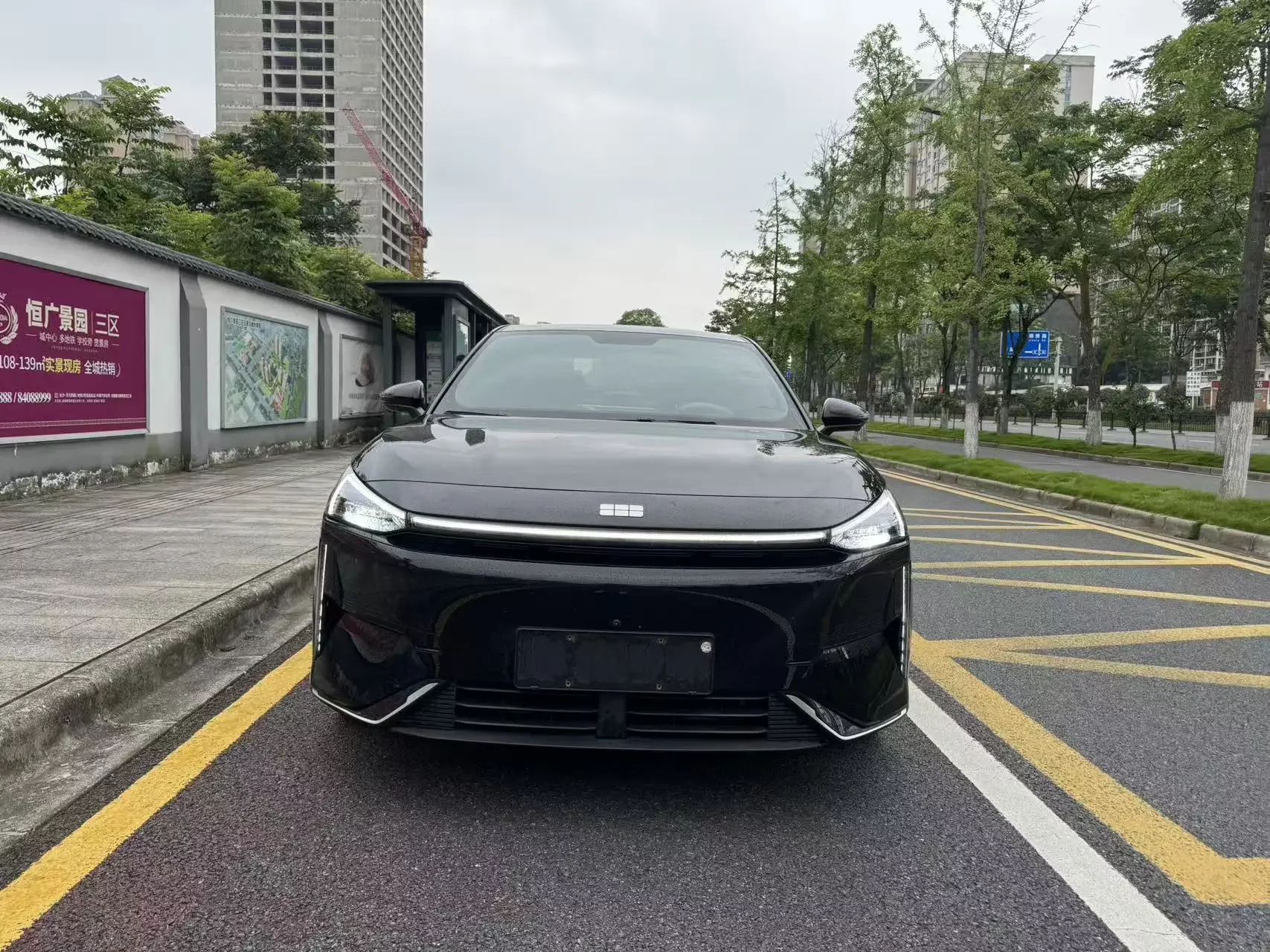 Geely Galaxy L6