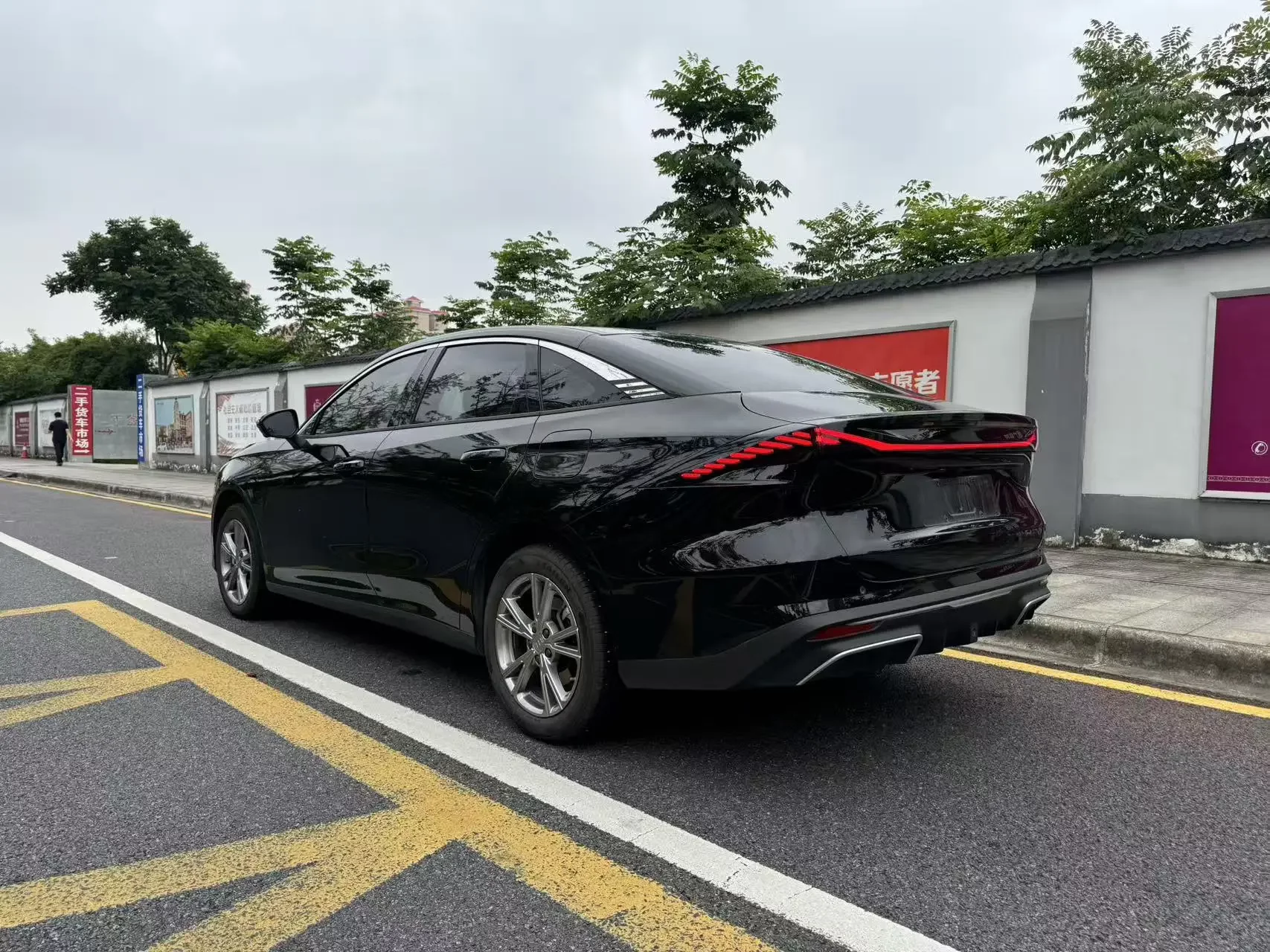 Geely Galaxy L6