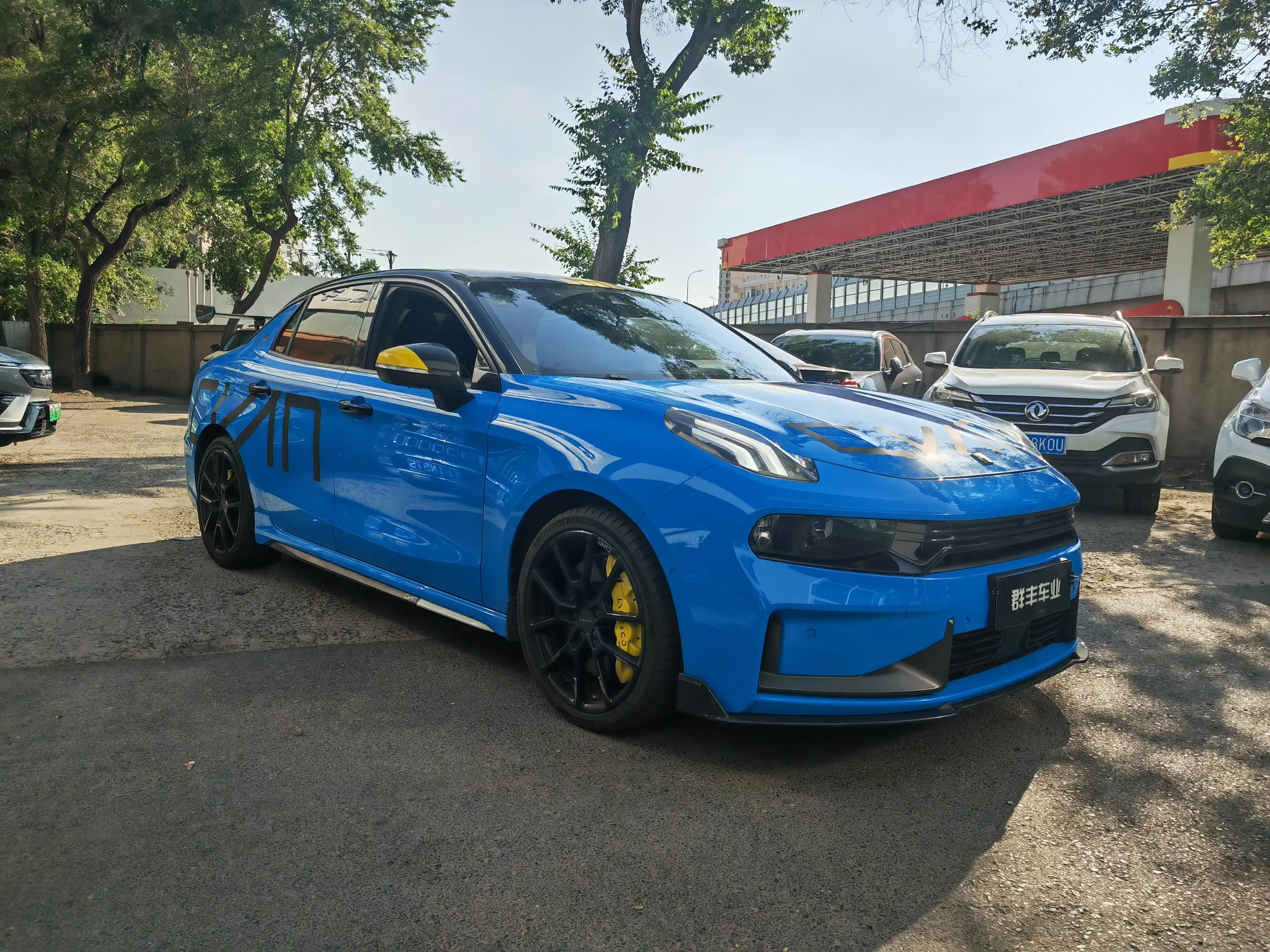 Lynk & Co 03
