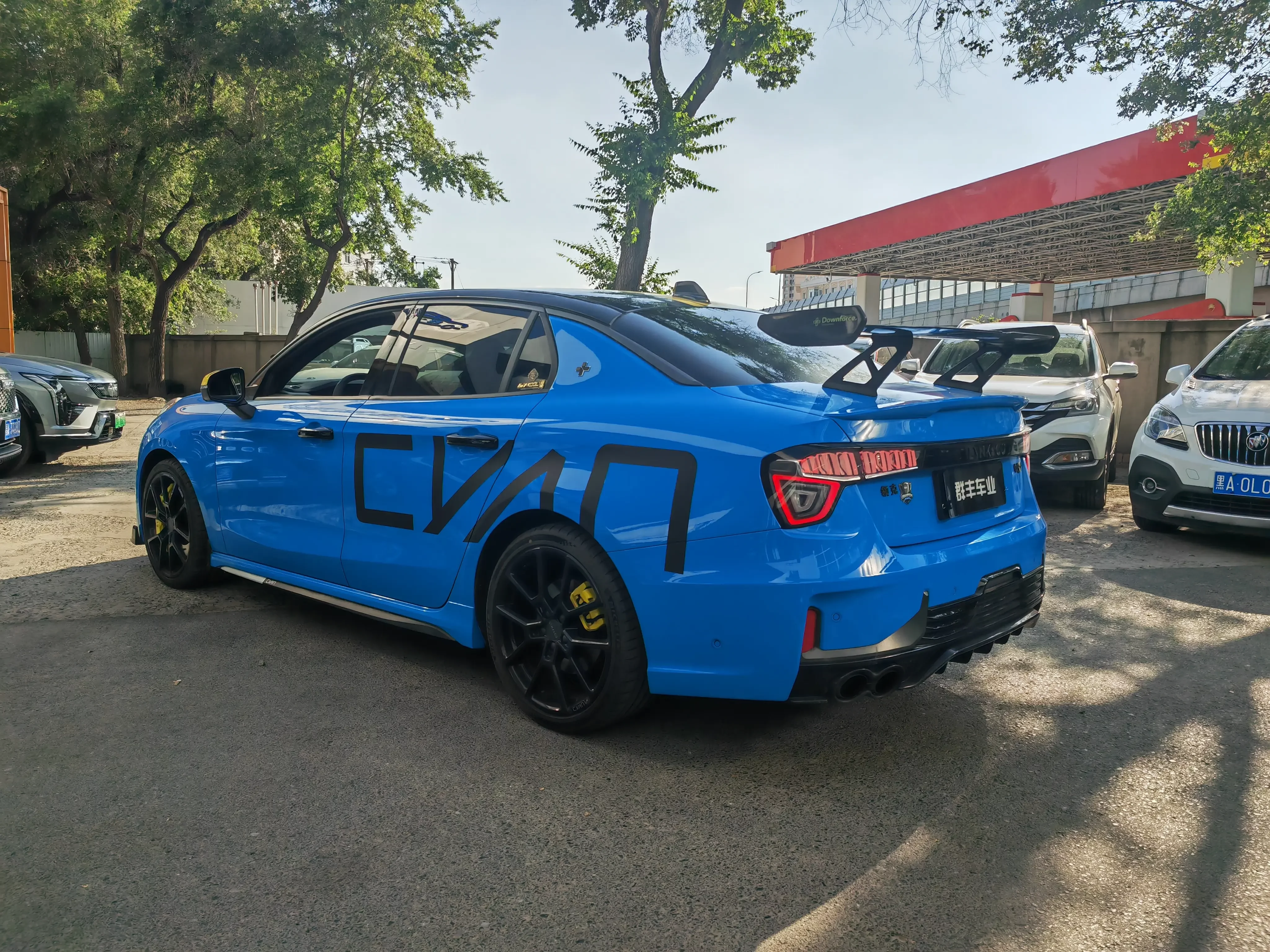 Lynk & Co 03