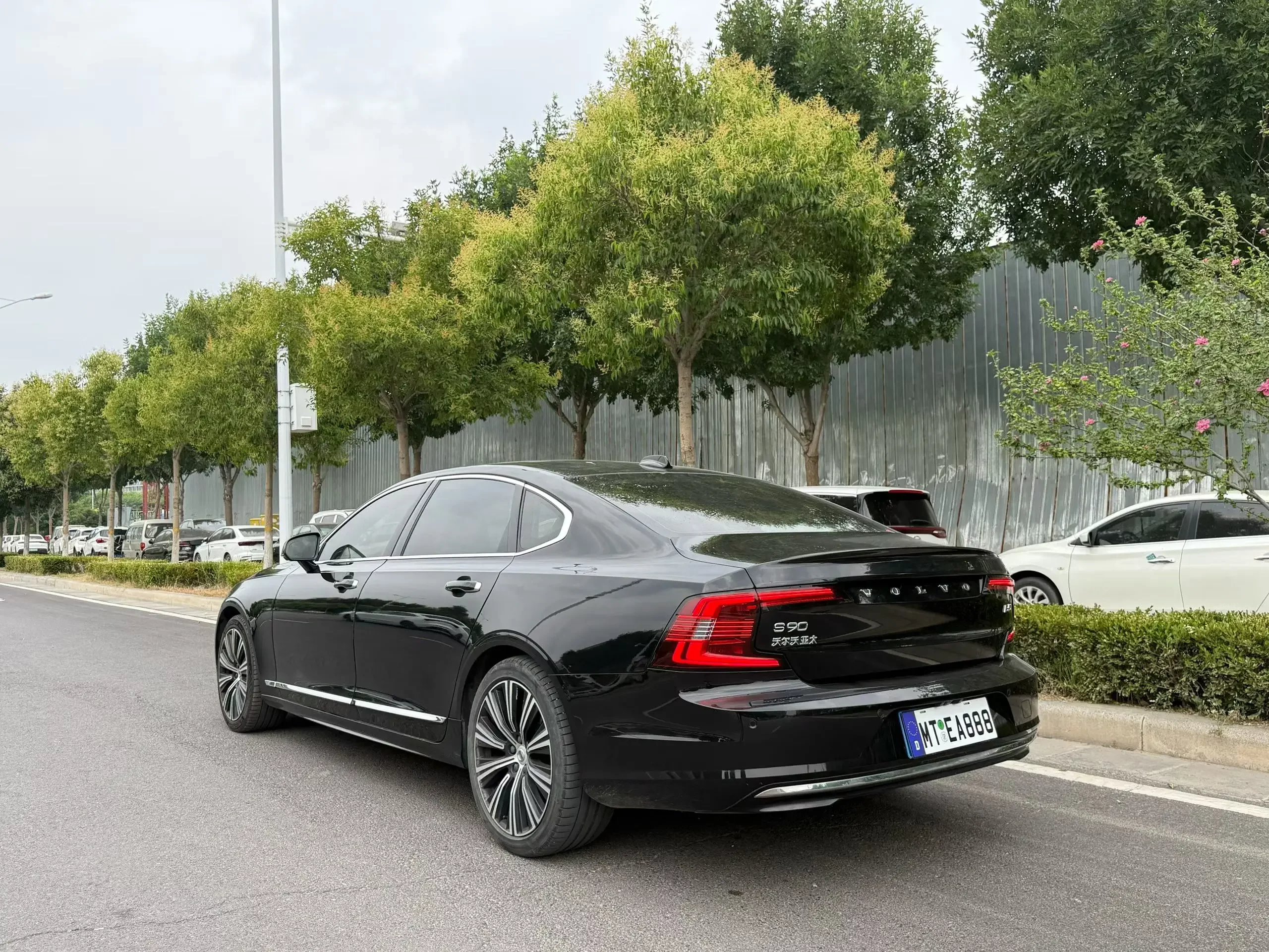 Volvo S90