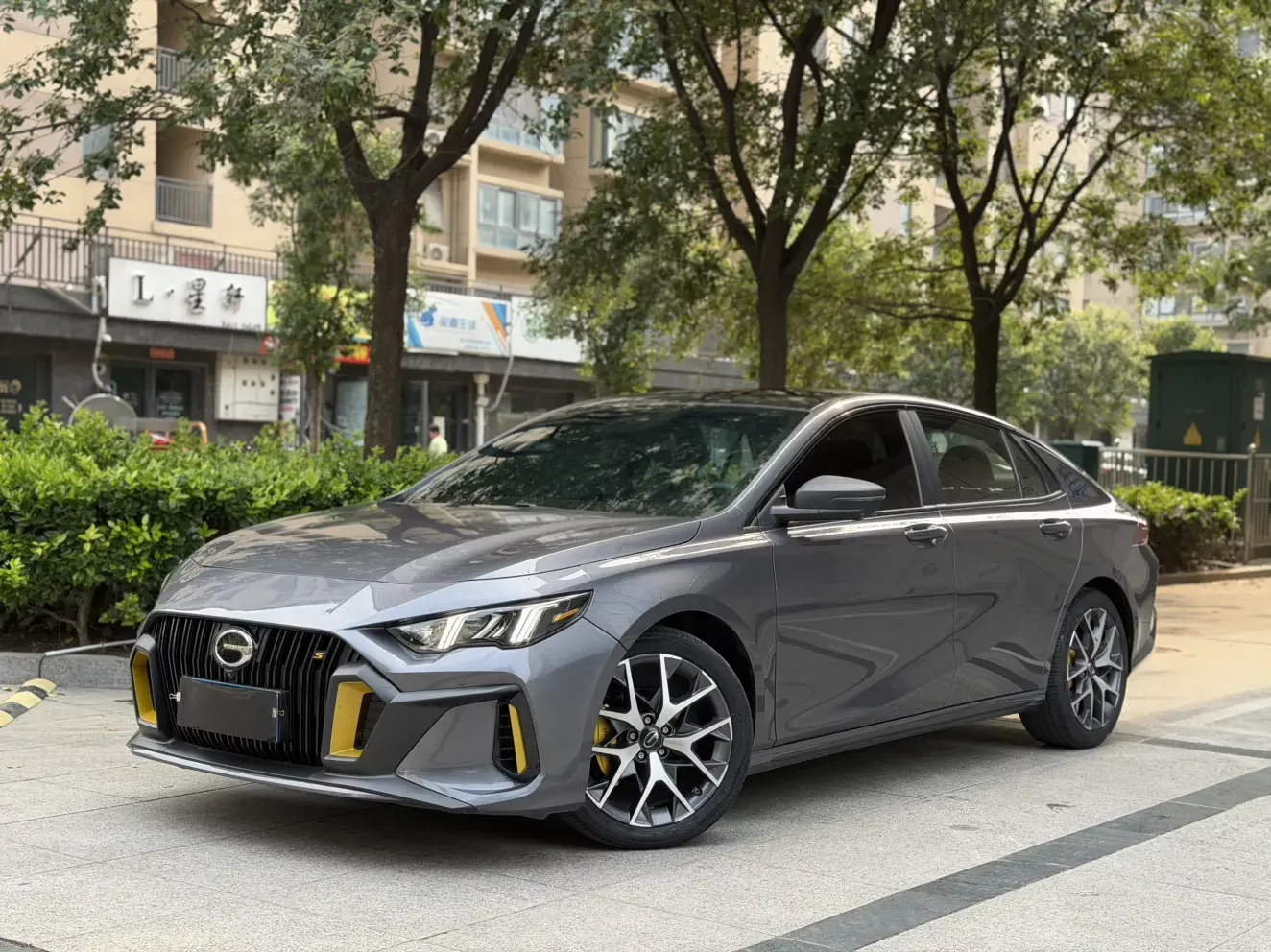 GAC Trumpchi Empow  из Китая